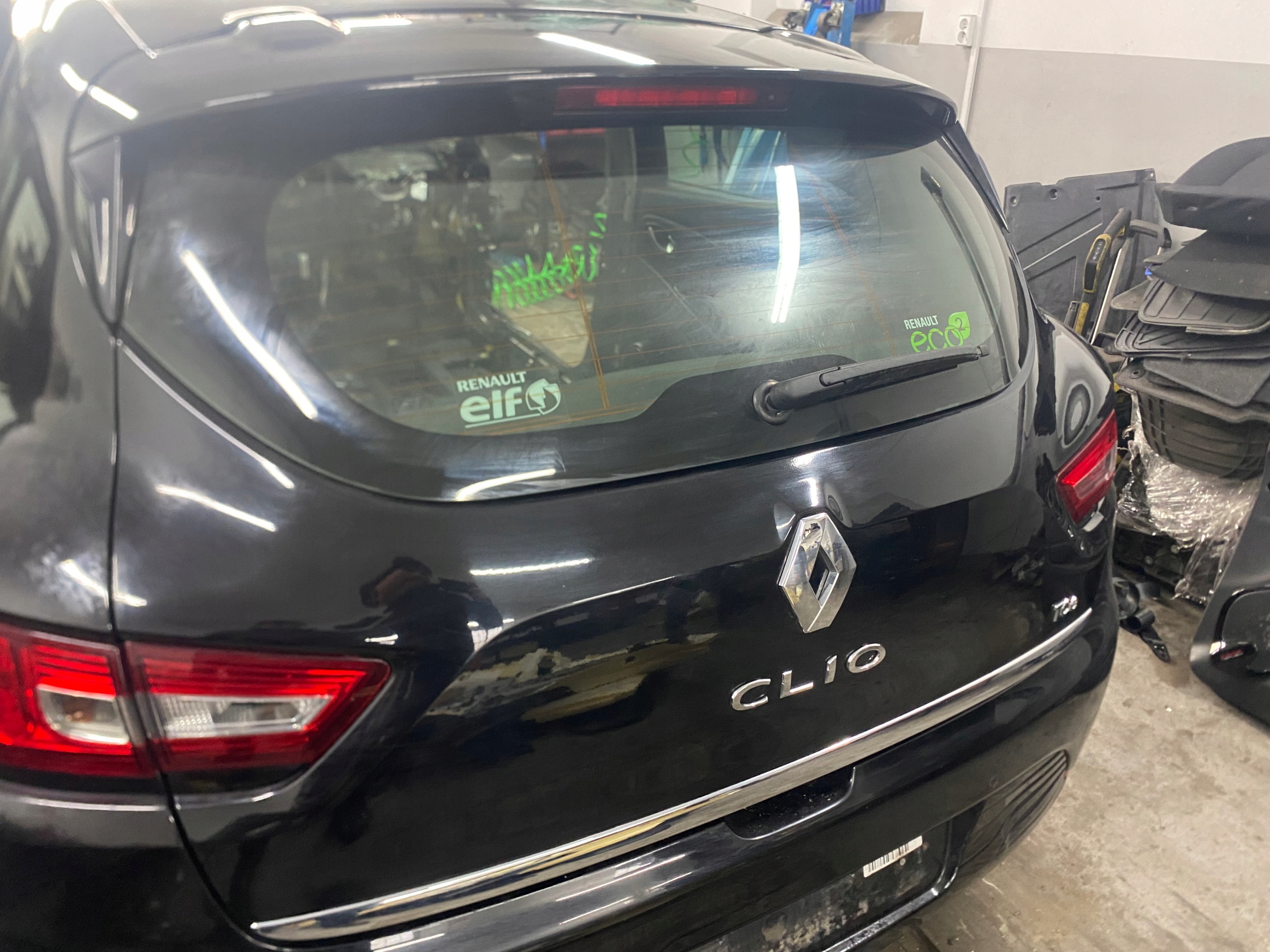 KLAPA TYŁ CLIO IV TEGNE Numer katalogowy części 901008961R