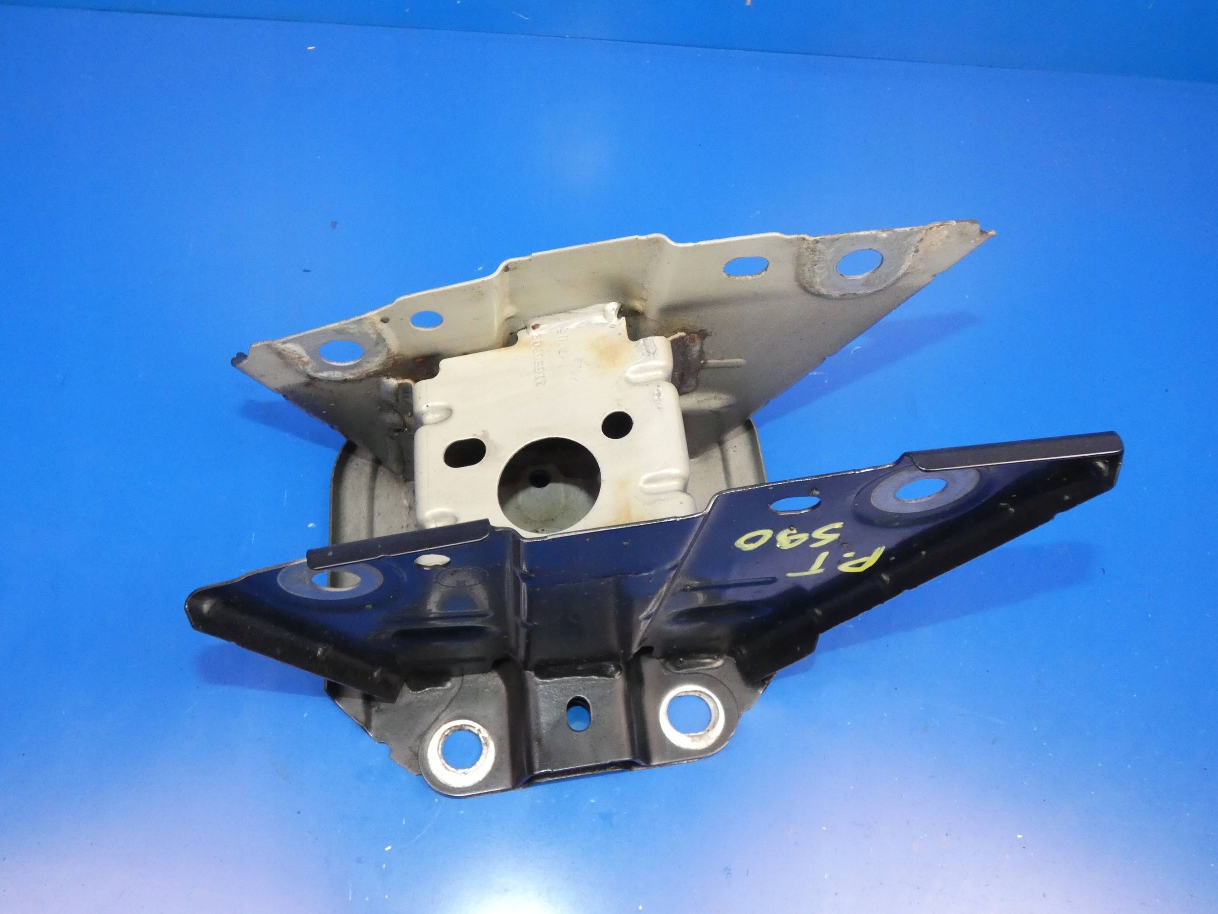 VOLVO S90 II V90 II beam tip holder siders right rear part
