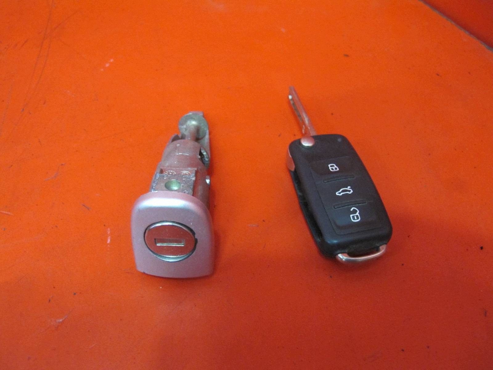 SKODA OCTAVIA 1Z 2 II ignition lock cylinder door left key PILOT KOMPLET