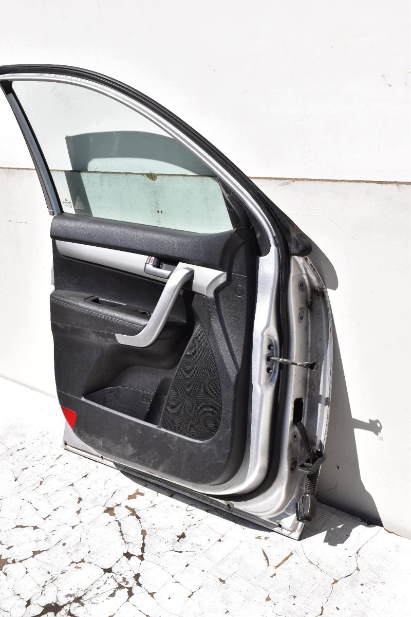 door left front KIA SORENTO II Przedlift 2009-2012 Kod lakieru: 3D