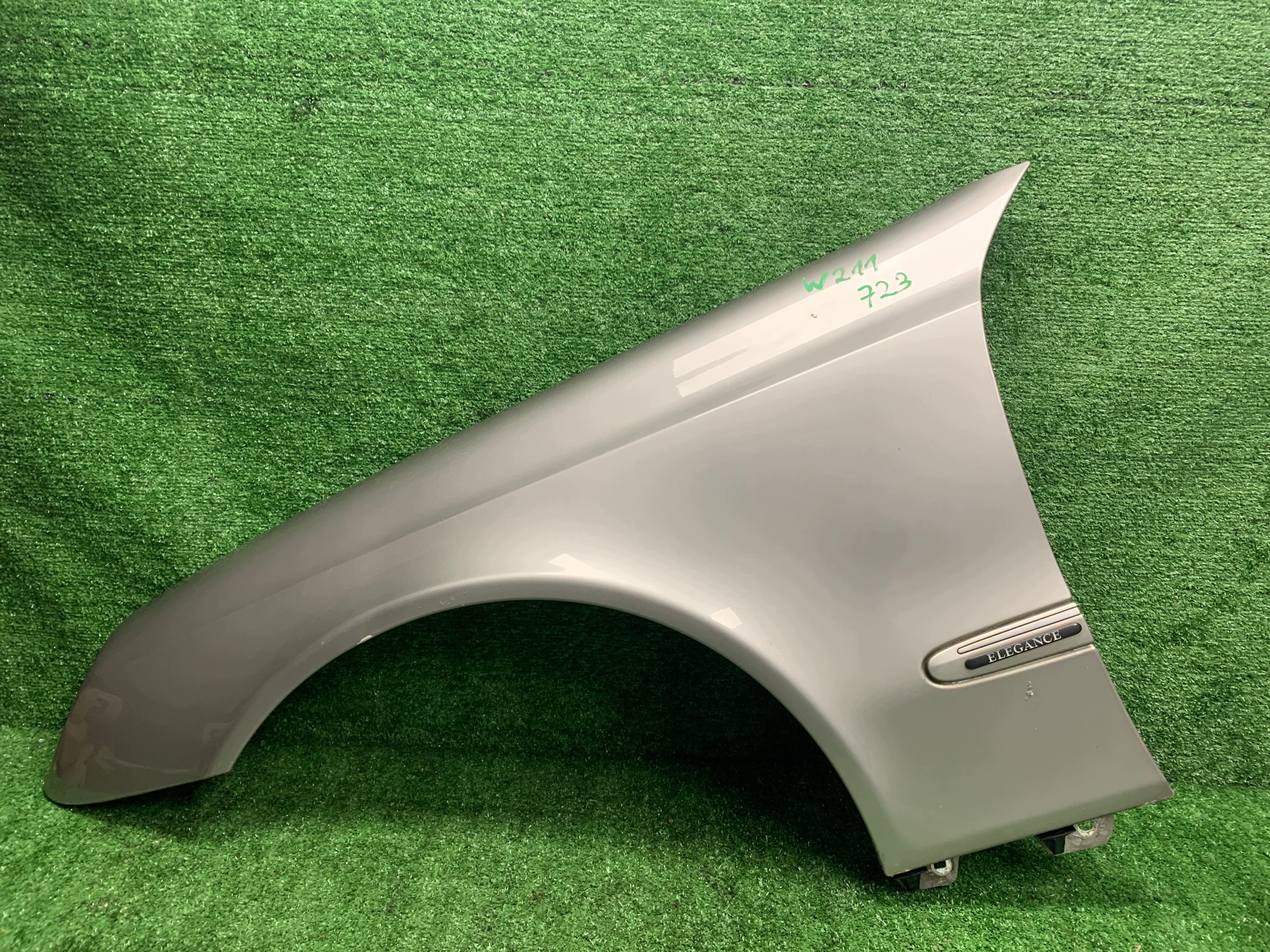 fender left front front MERCEDES W211 723 C723
