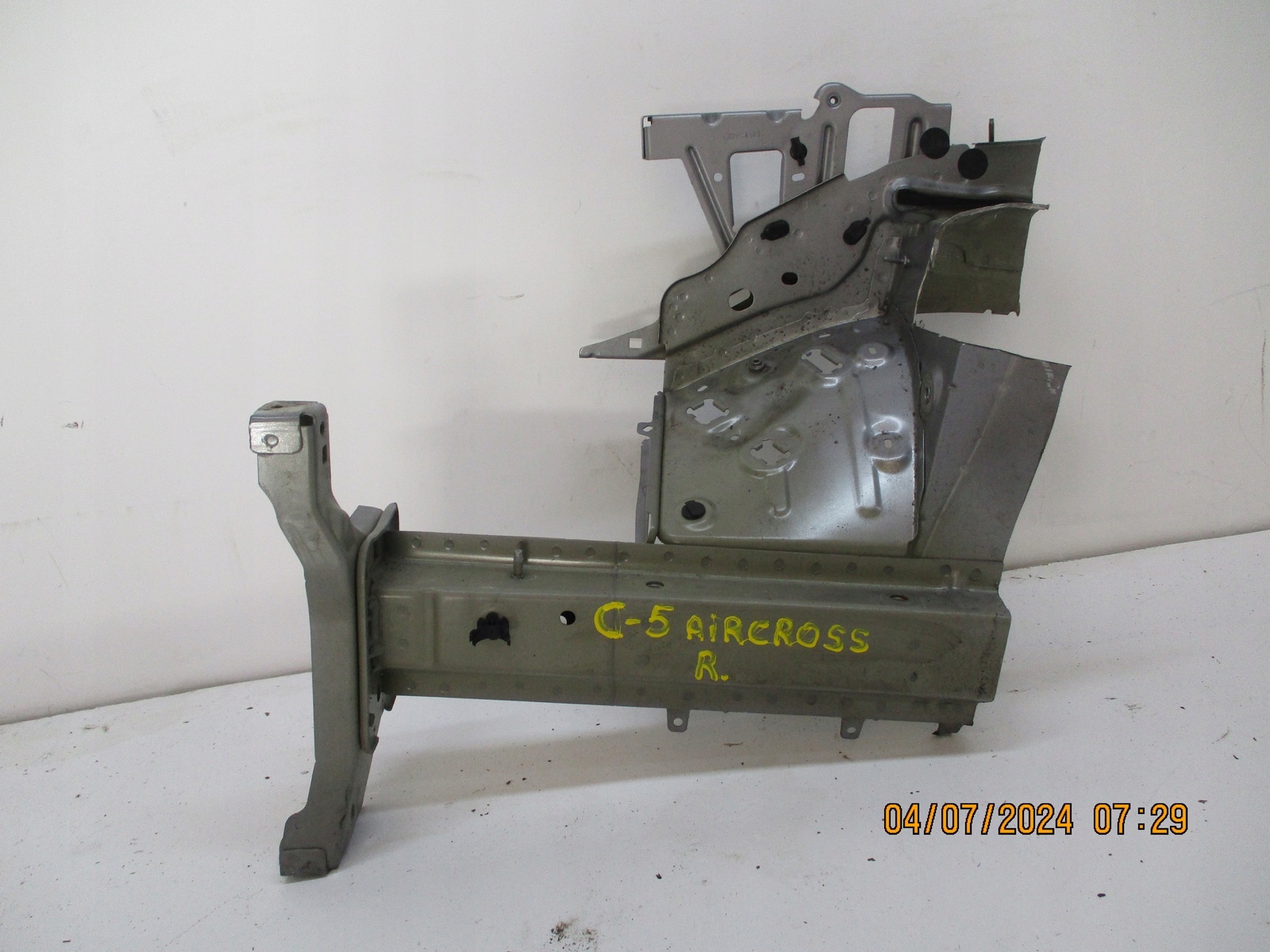 quarter front right CITROEN C5 AIRCROSS
