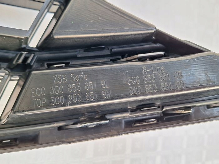 VW Passat B8 Kühlergrill FRONTGRILL Kühlergitter 3G0853653N - Thumbnail 11
