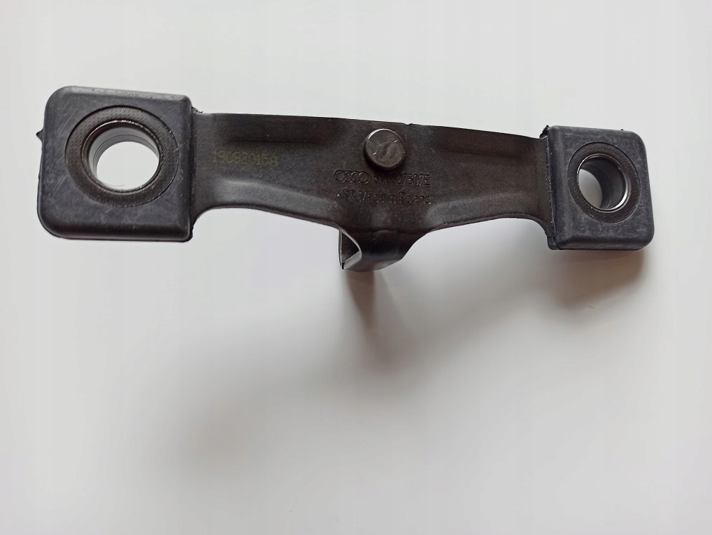 AUDI S3 ZAMEK RYGIEL KLAPY BAGAŻNIKA TYŁ A3 8V 15R Numer katalogowy części 8V0827507E