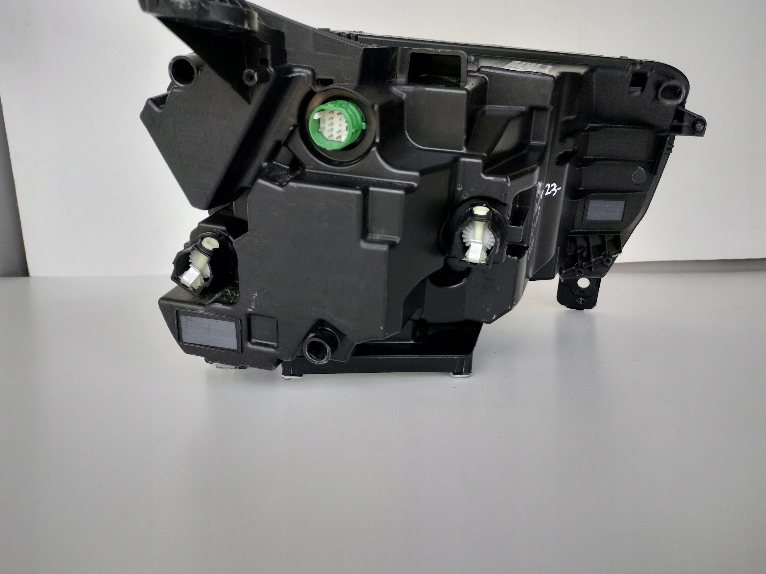 light left REFLEKTOR JEEP AVENGER 23- FULL LED