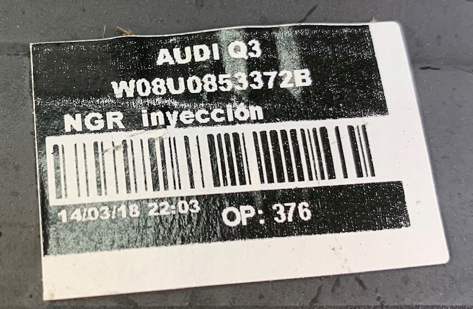 AUDI Q3 S-LINE moulding threshold front right 8U0853374B