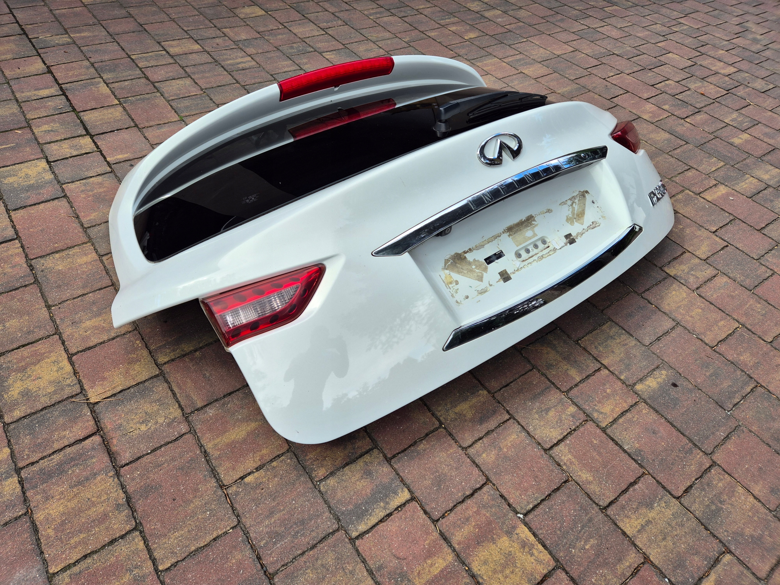 KLAPA BAGAZNIKA KOMPLETNA INFINITI FX QAA