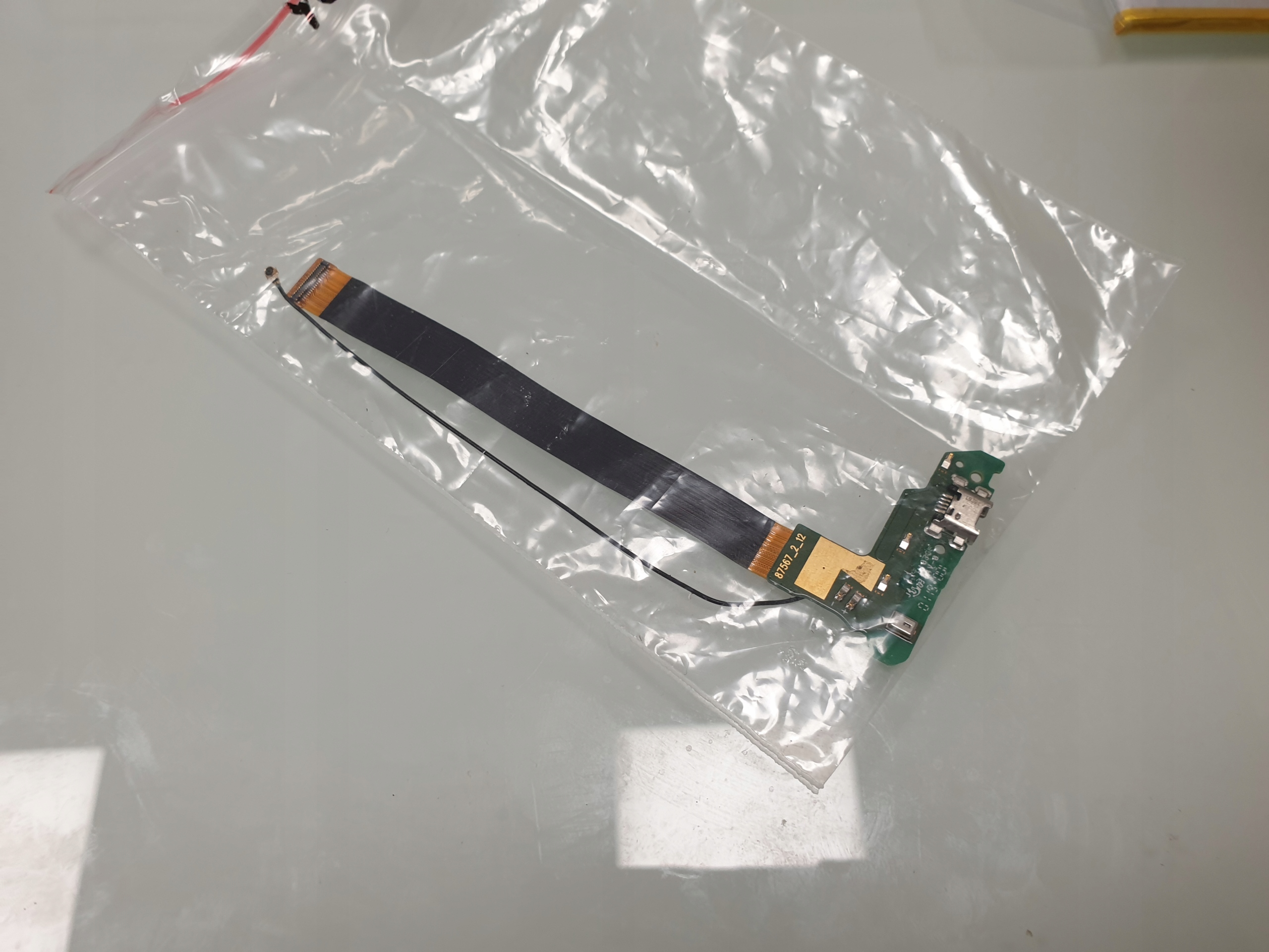 OR Płytka Złącze Taśma USB ANTENA Huawei Y6 2018 EAN (GTIN) 4051805432752