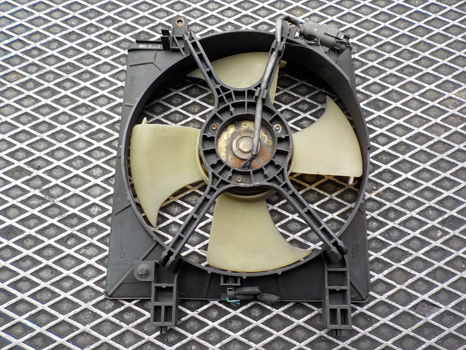 ventilátor chladiče HONDA CIVIC VII 1.3