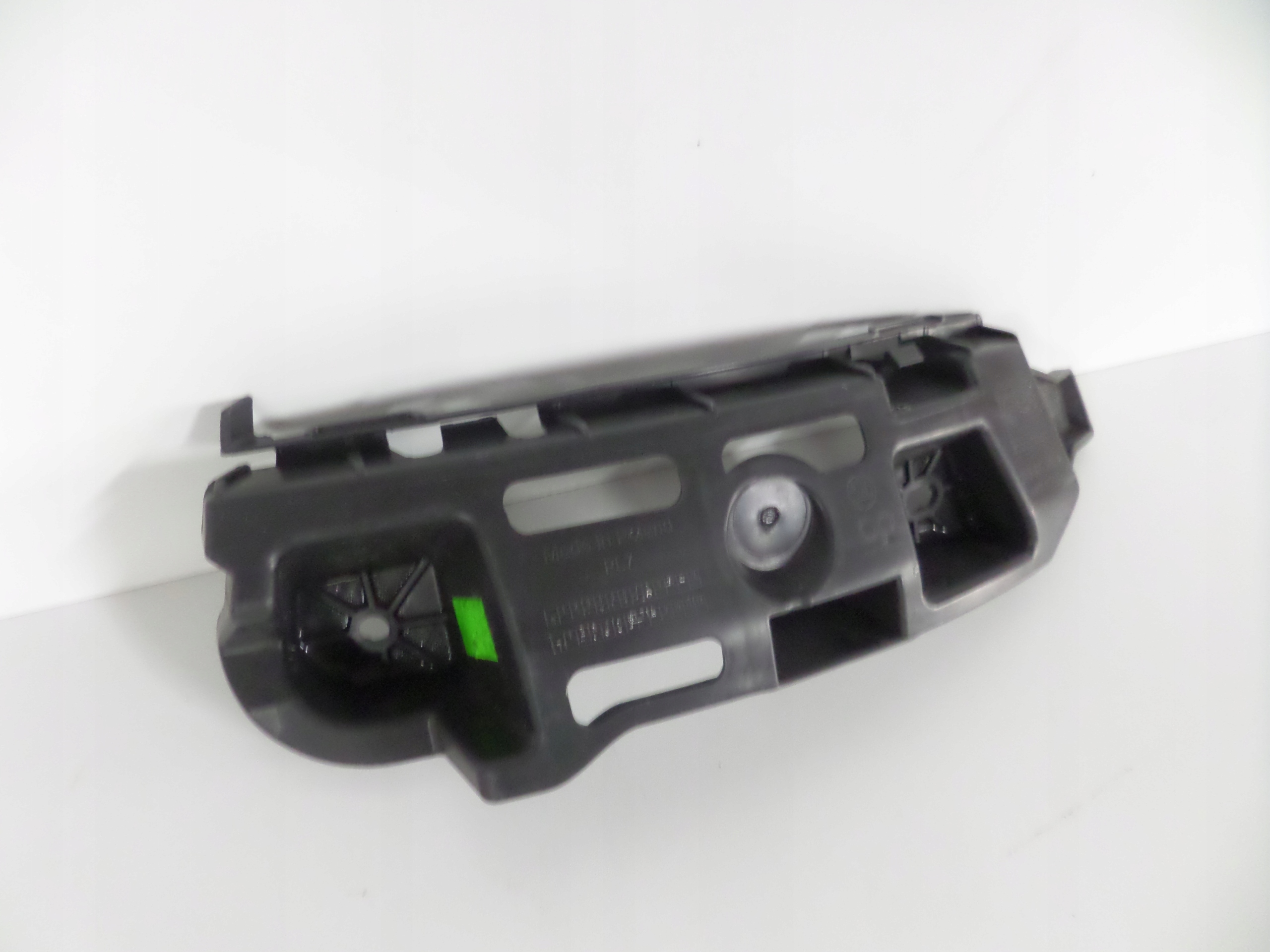 bumper bracket rear part right SKODA SUPERB III 15- SDN