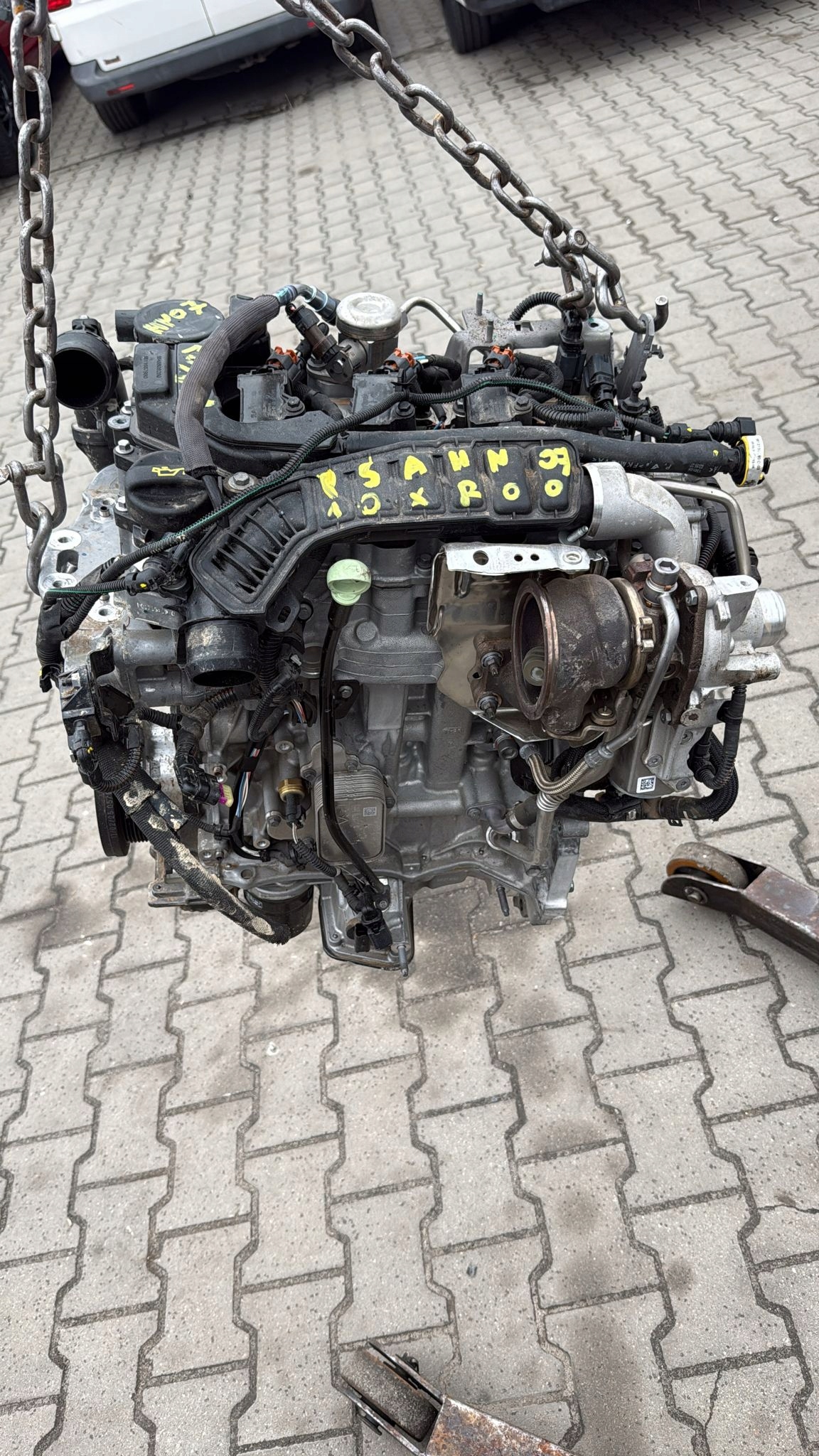 engine complete PEUGEOT CITROEN 10XR00 PSA HN07