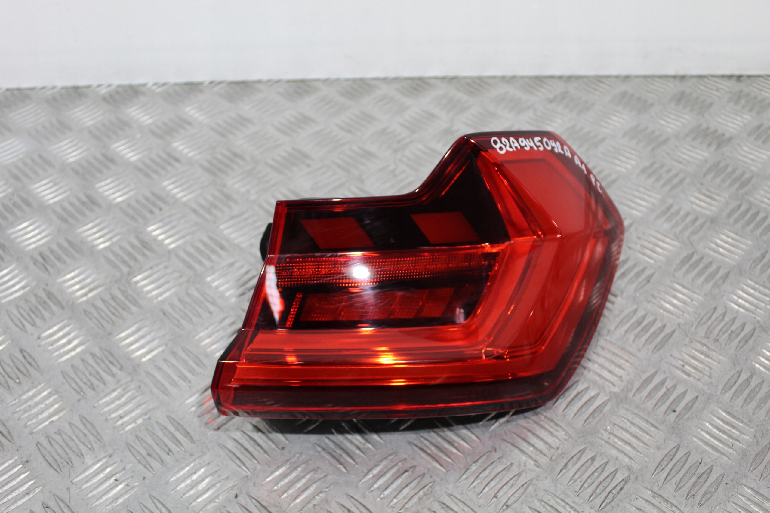 light right rear part AUDI A1 82A 82A945092 S-LINE