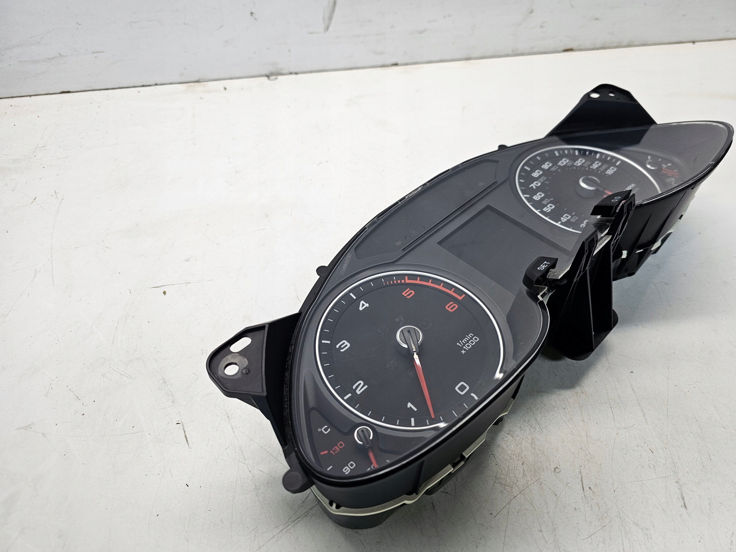 dials dials AUDI A4 B8 LIFT 2.0 TDI 8K0920983G