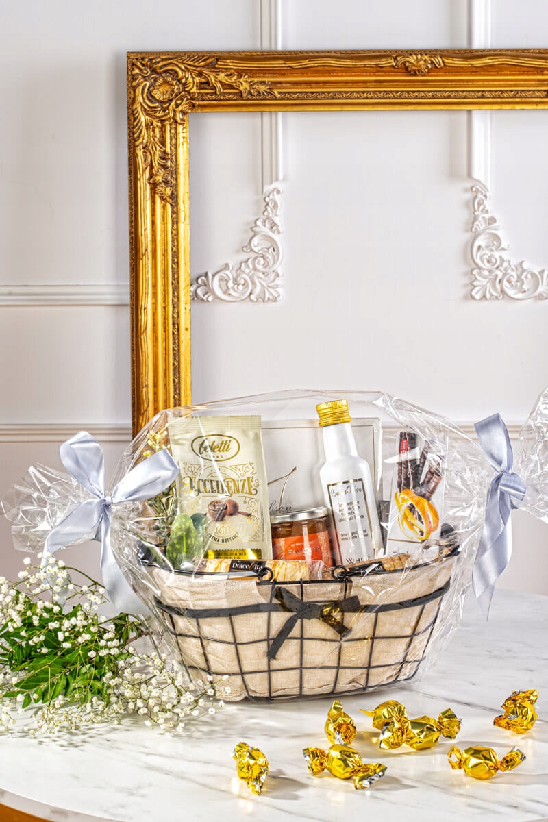 Levně Dárkový košíček s olivovým olejem M17