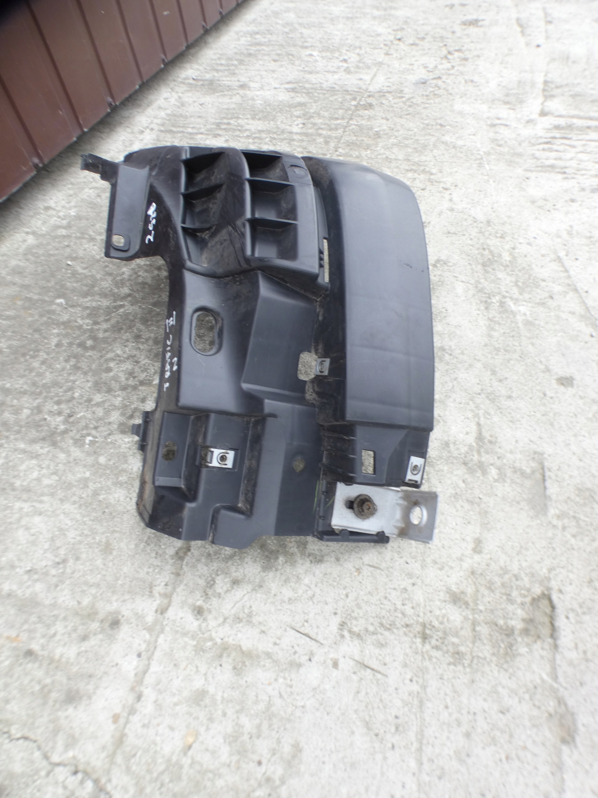 2011 Opel Vivaro bumper bracket of the front 620350101R