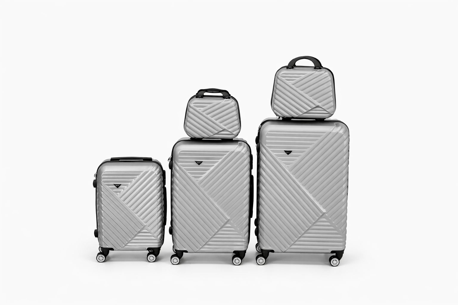 Komplet Walizek Podróżnych 5w1 – Srebrny Luksusowy Zestaw Na Kółkach