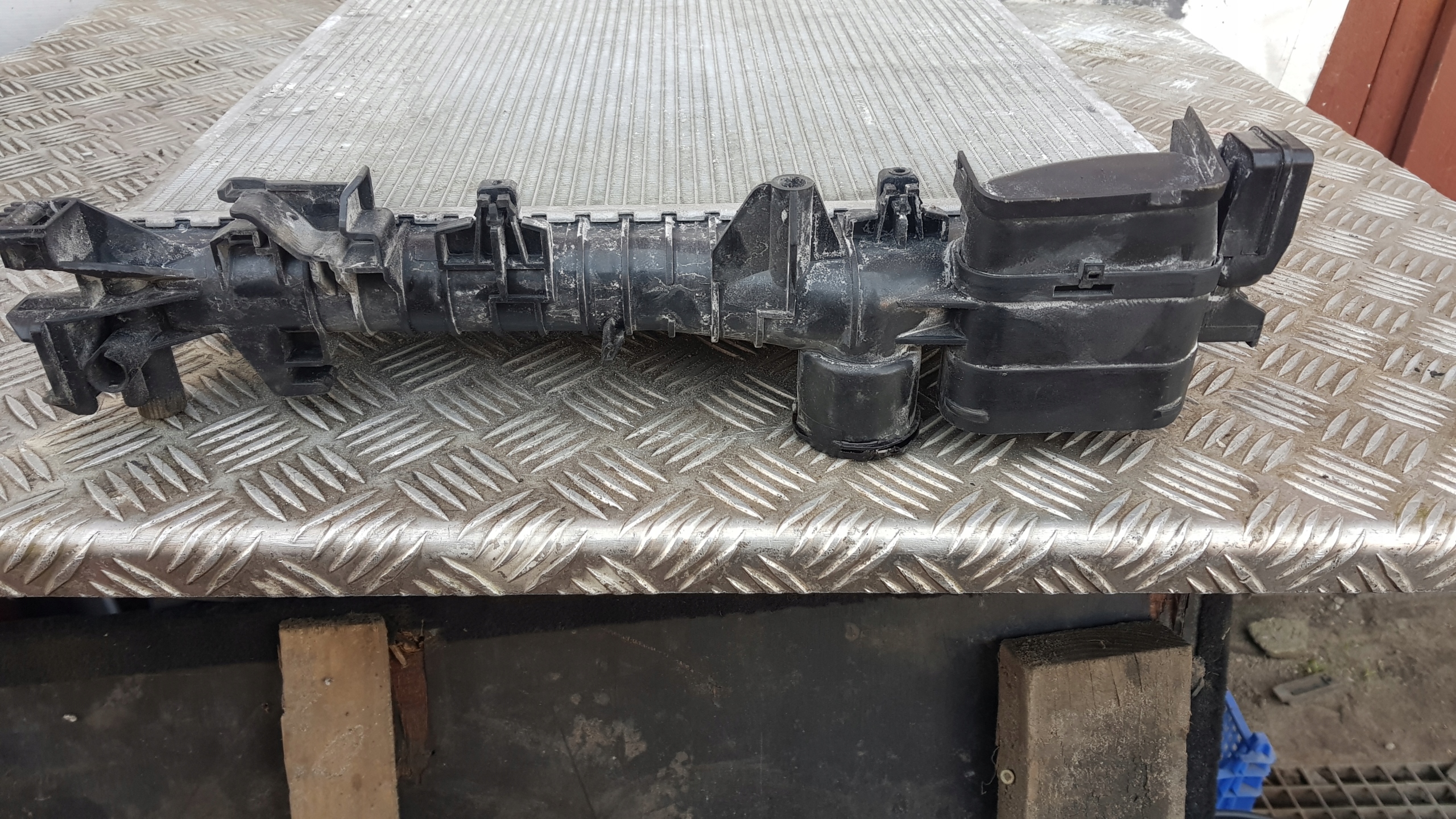 MERCEDES W220 water cooler 3.2 CDI VALEO