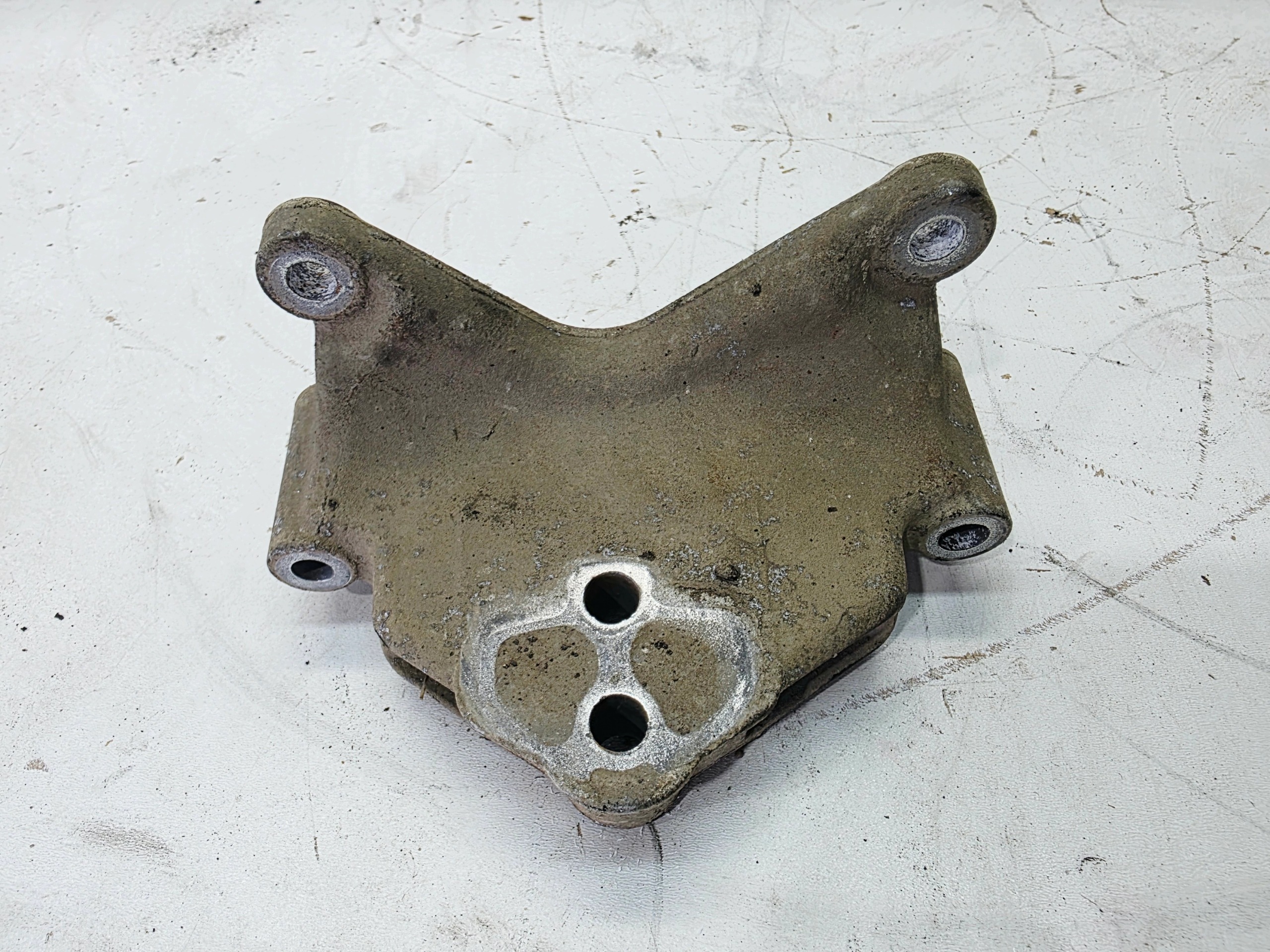 supporto Supporto RINFORZI PARAURTI cambio ingranaggi AUDI Q7 4L 3.0 TDI 7L6399649D