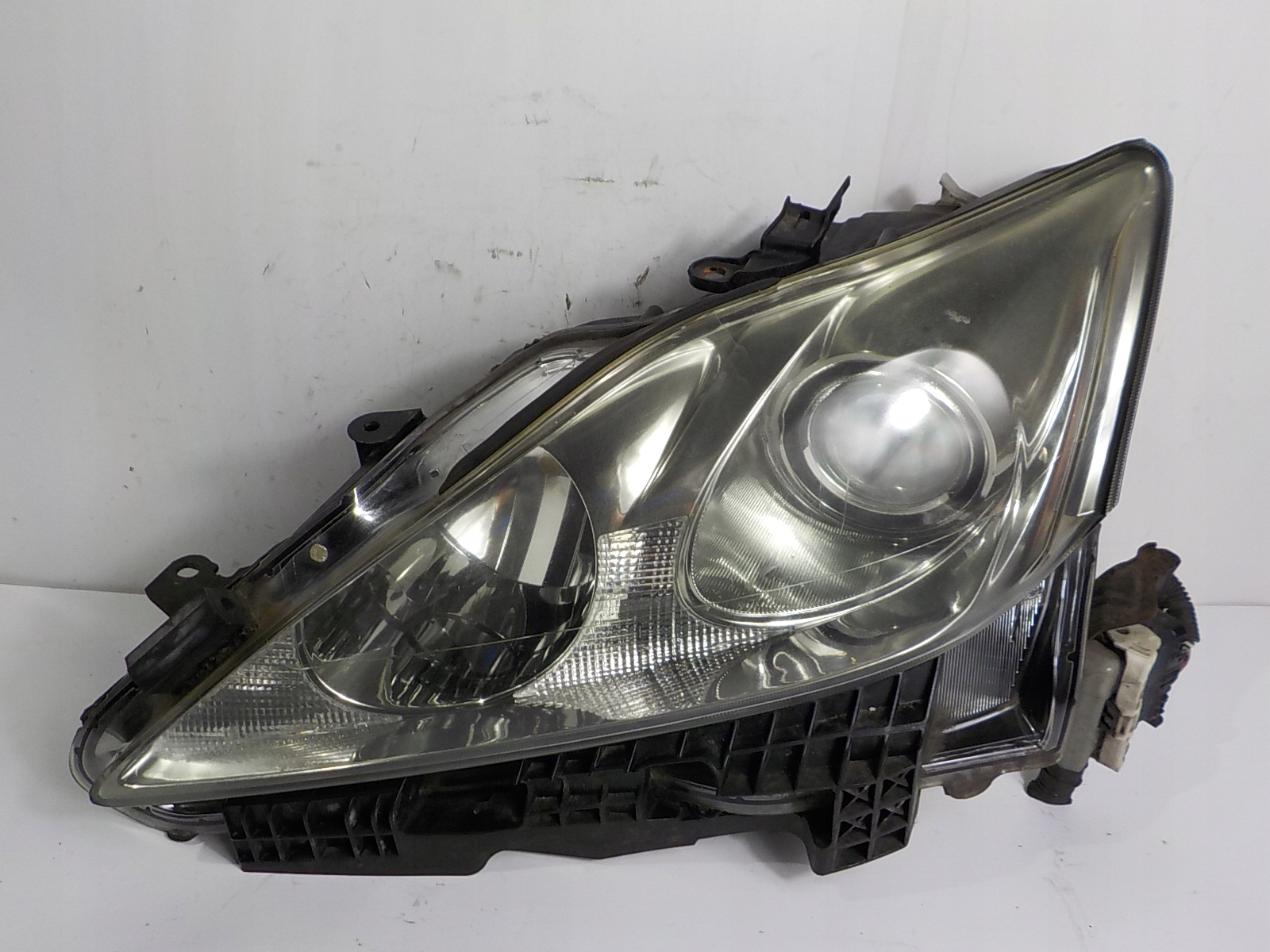 LEXUS IS II 220 250 ФАРА ЛЕВА ПЕРЕД ПЕРЕДНЯЯ UK
