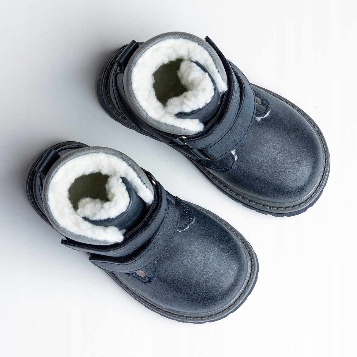 Trzewiki chłopięce OCIEPLANE kożuszek lekkie na RZEPY stabilne Wojtyłko Długość wkładki wew. 13.5 cm