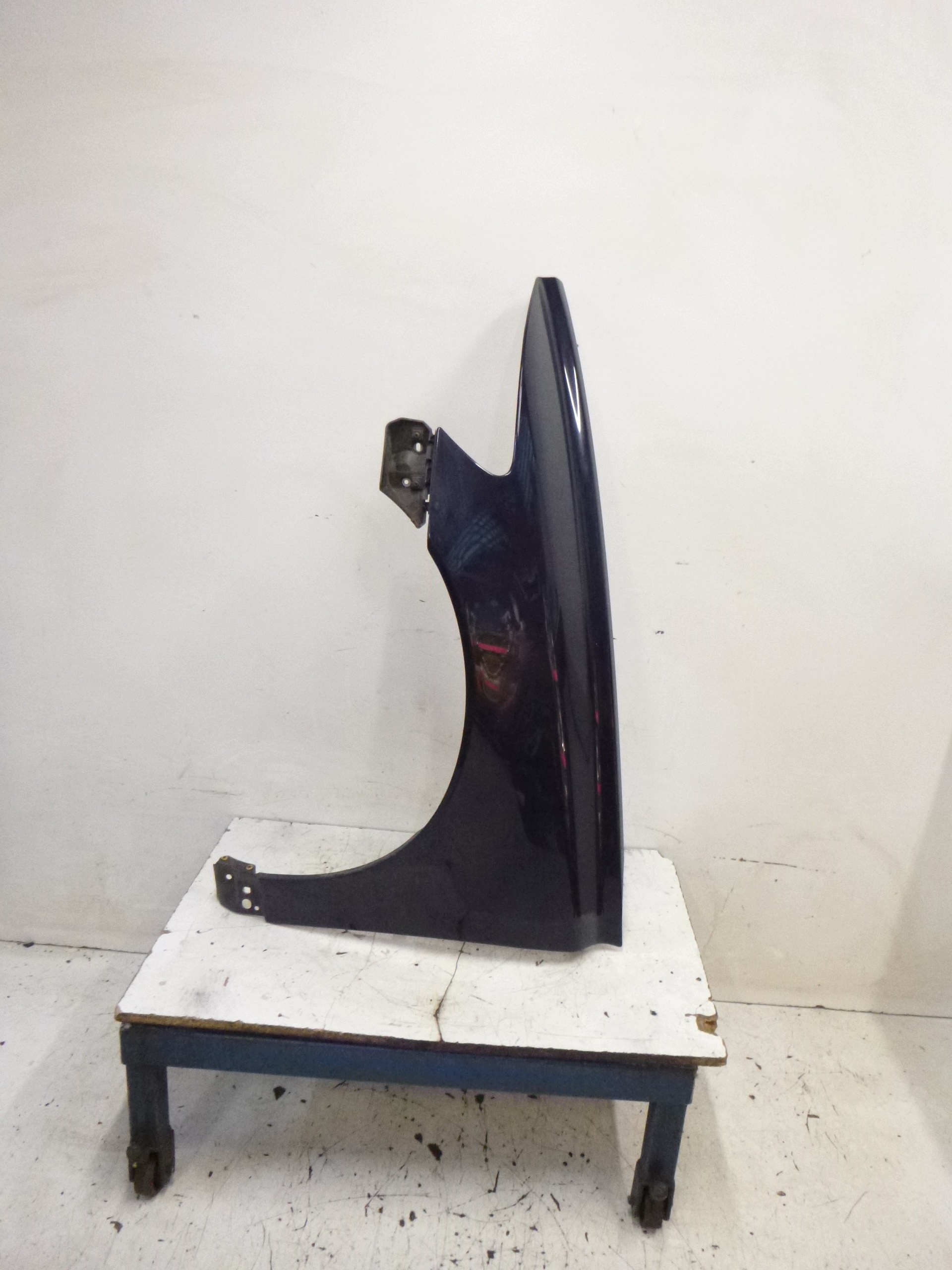 fender front left Volvo V50 S40 II 2004-2007 graphitic support