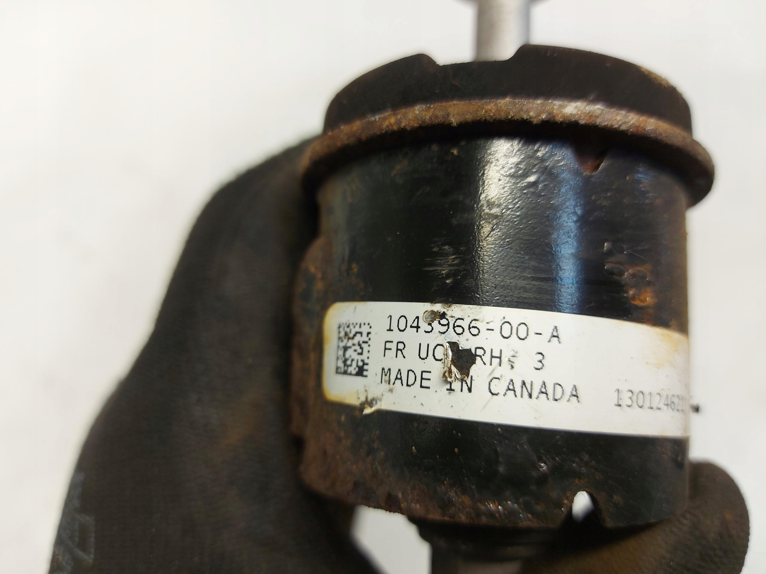 Tesla Model S LIFT arm right front front upper oryg 1043966-00-a