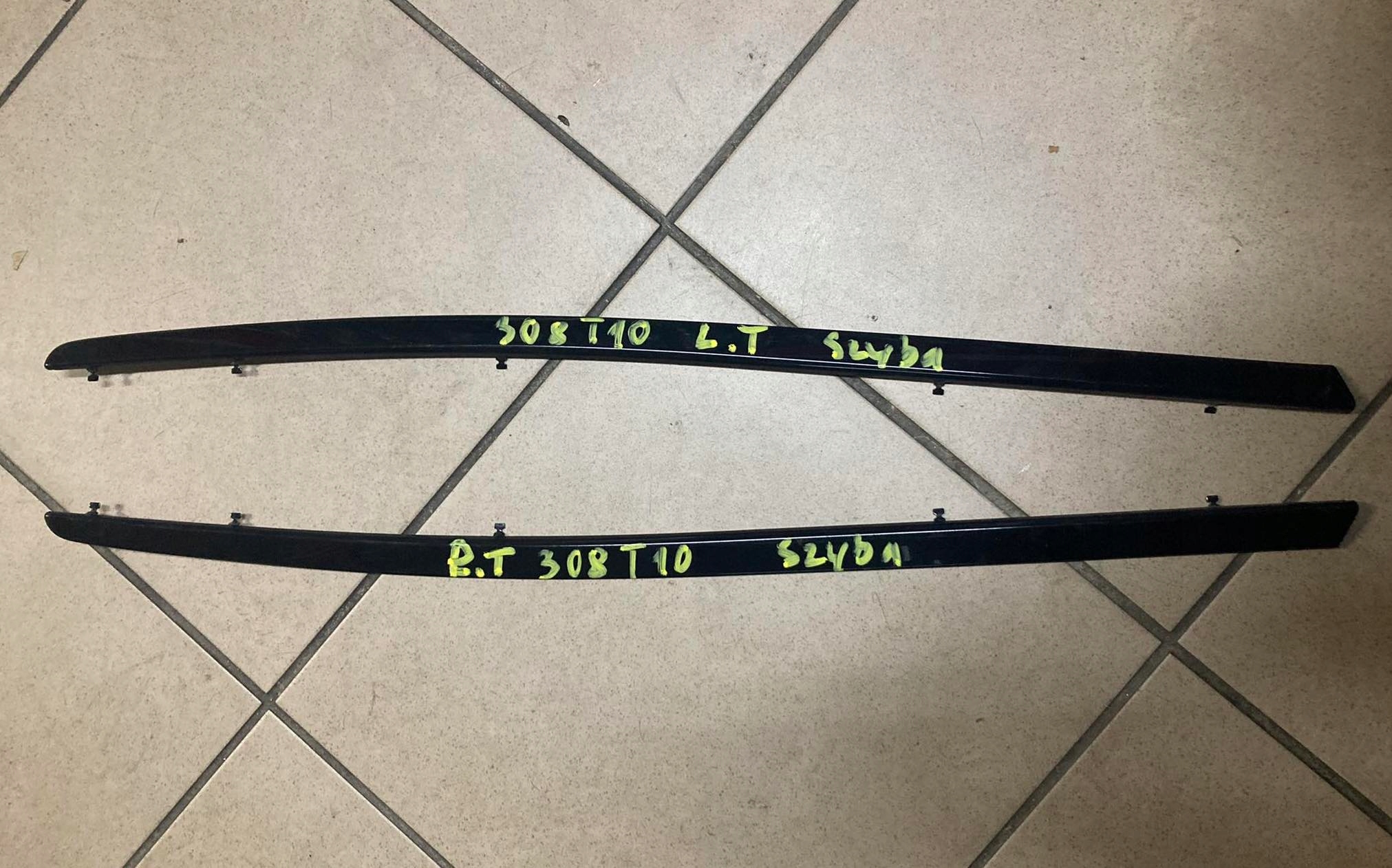 LISTWA SZYBY CHROM TYŁ PRAWA LEWA PEUGEOT 309 T10