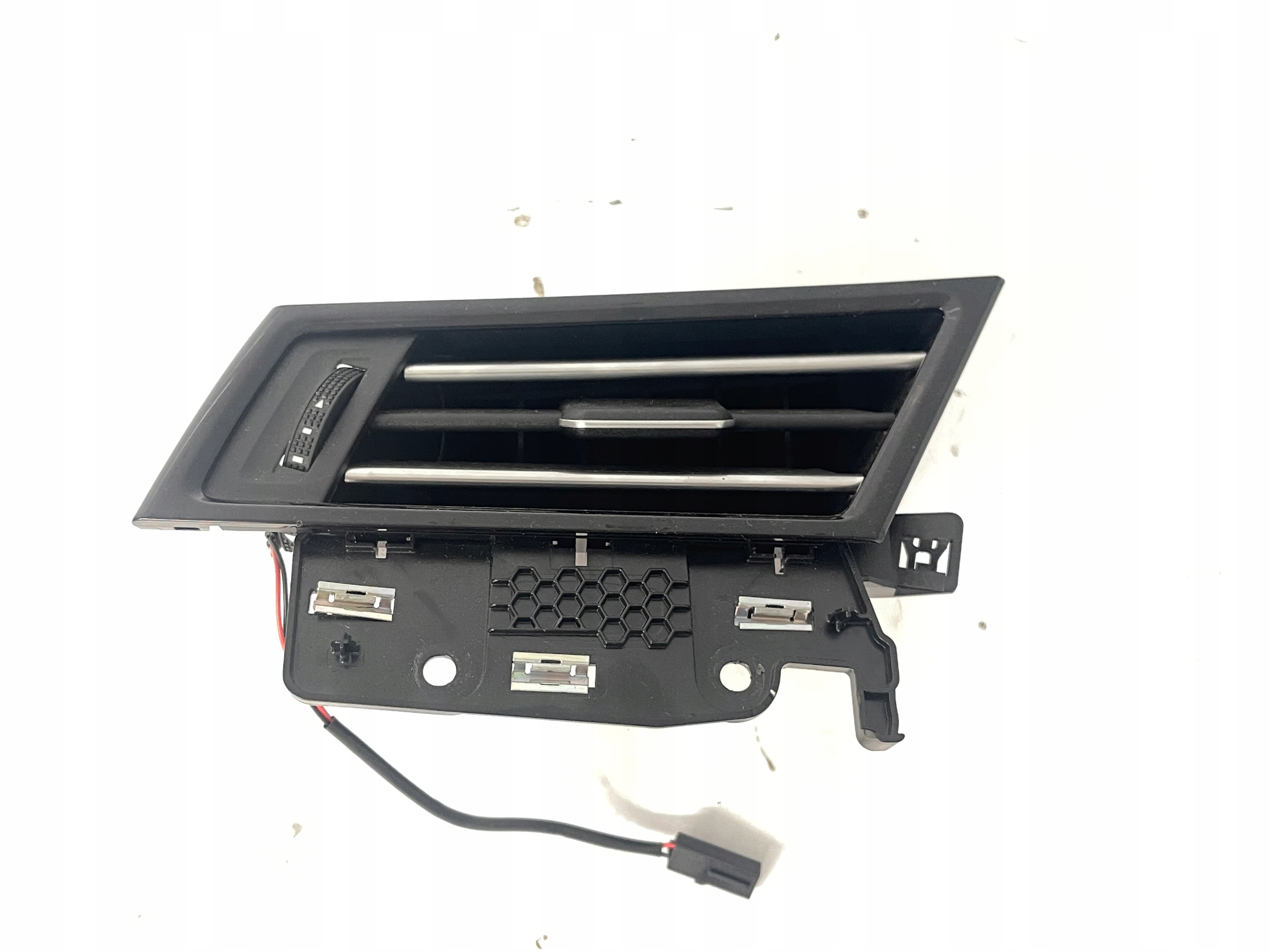 VW ARTEON PASSAT B8 grid air conditioning devices left 3G1819701E
