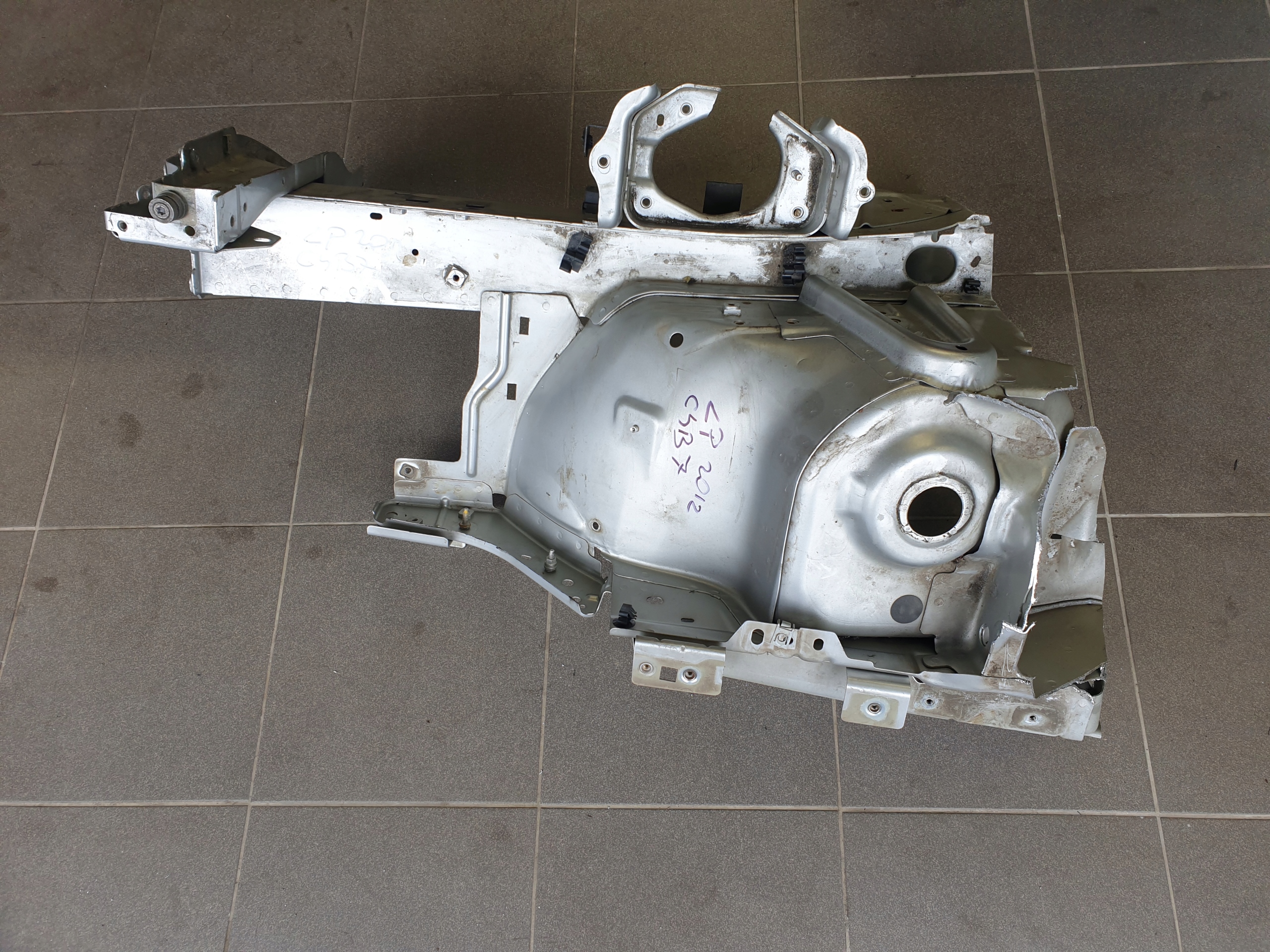 LONGHERONE FARTUCH quarto LONGHERONE CITROEN C4 B7 II 2010-2018