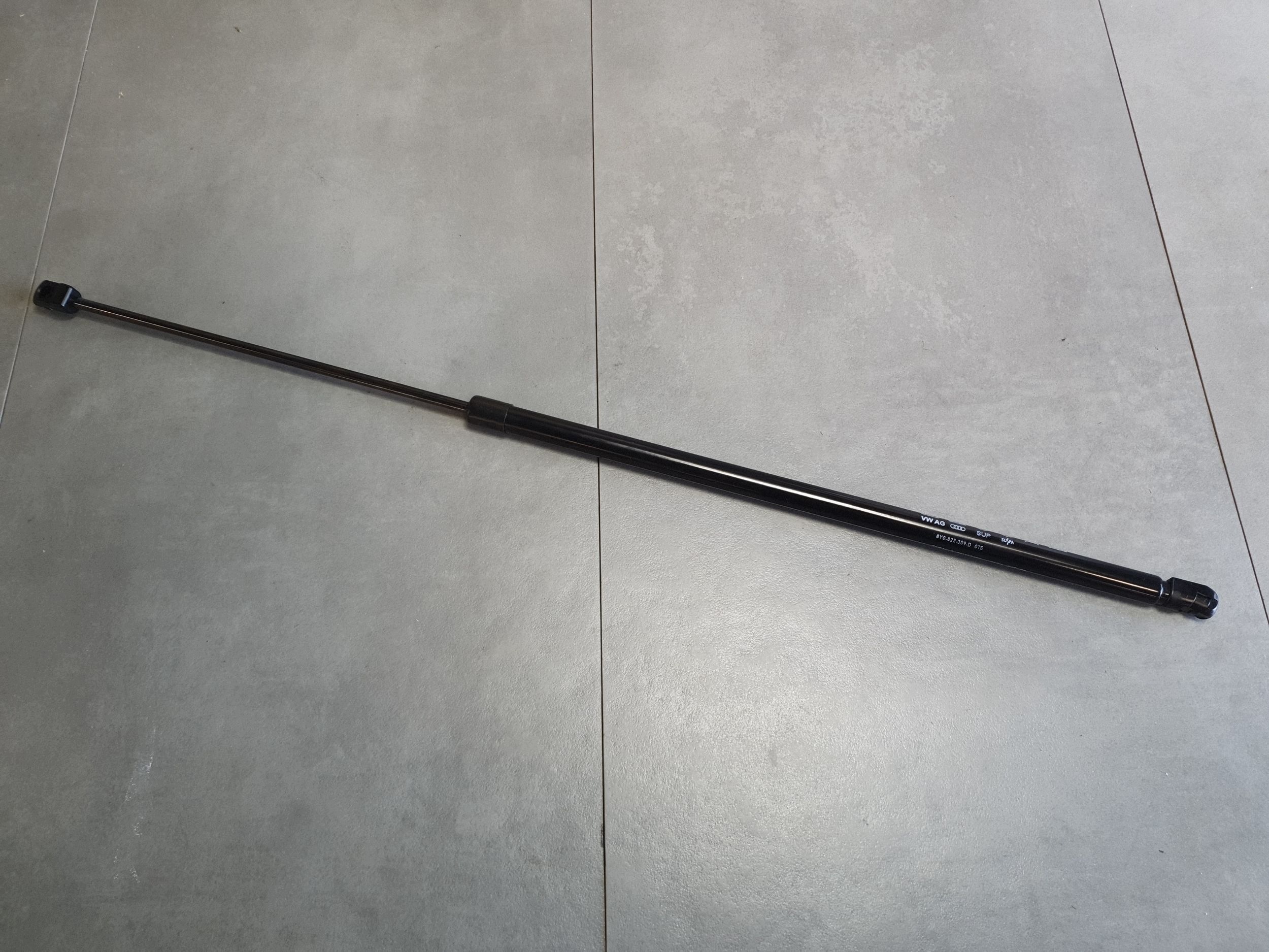 Audi A3 8Y damper bonnets 8Y0823359D