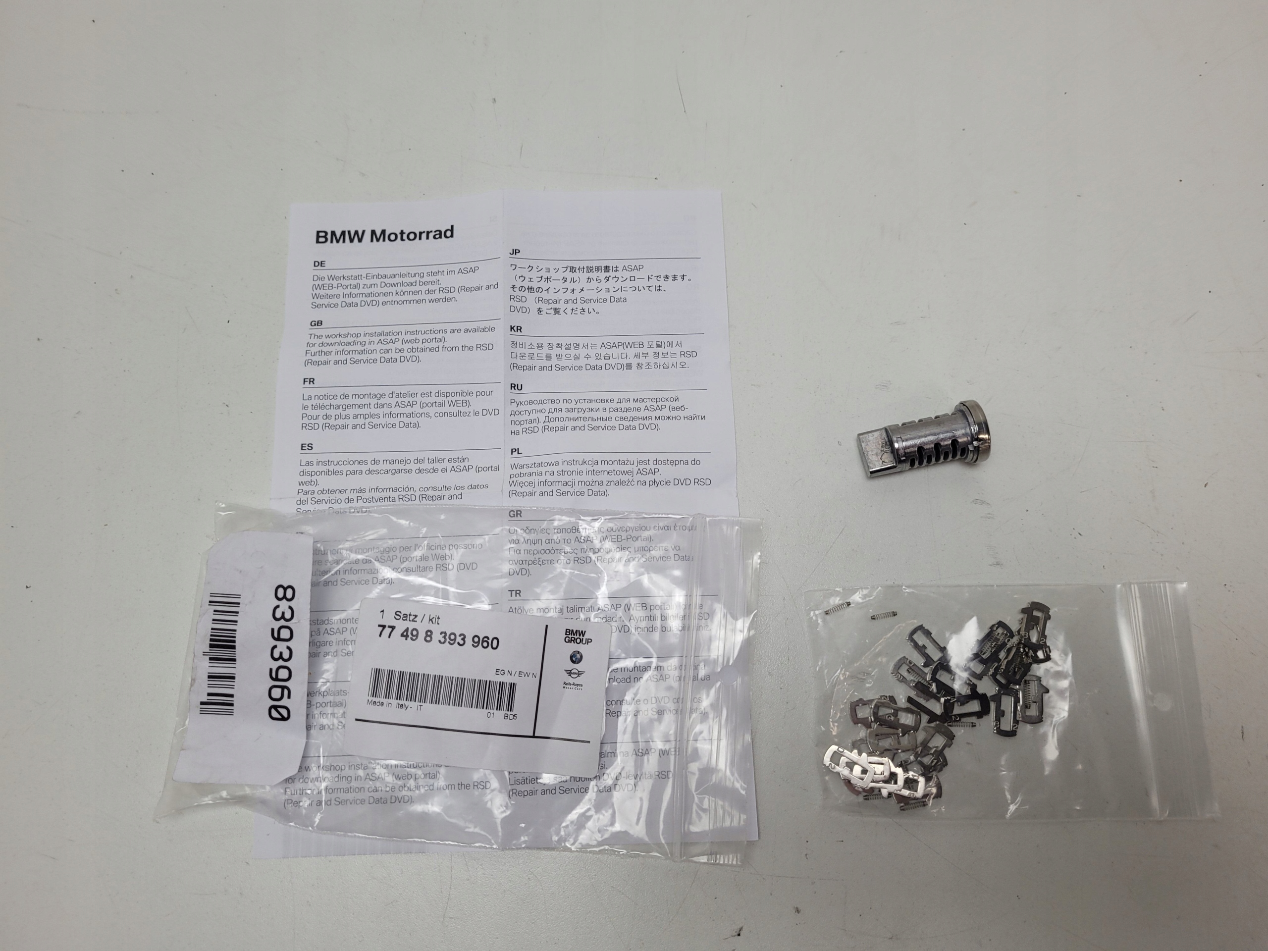 Bmw F750 F850 Gs K80 K81 K82 Wkładka Zamka Oryg 8393960