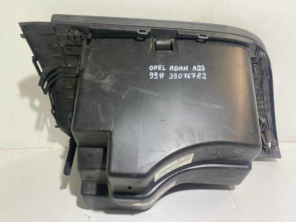 бардачок пассажира перед opel ADAM европа 39076782