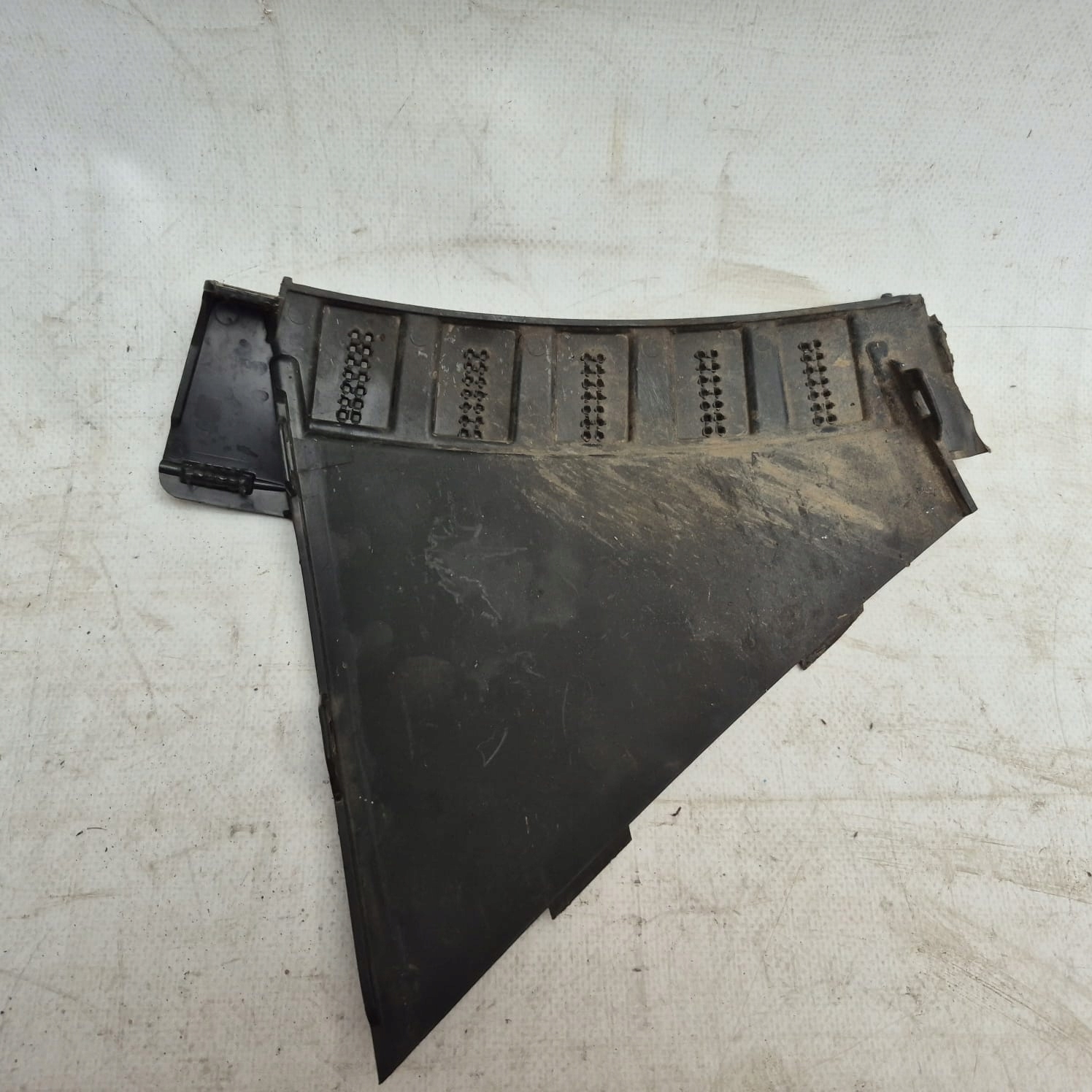 SKODA SUPERB 3 III LIFT right support holder of a bumper front front