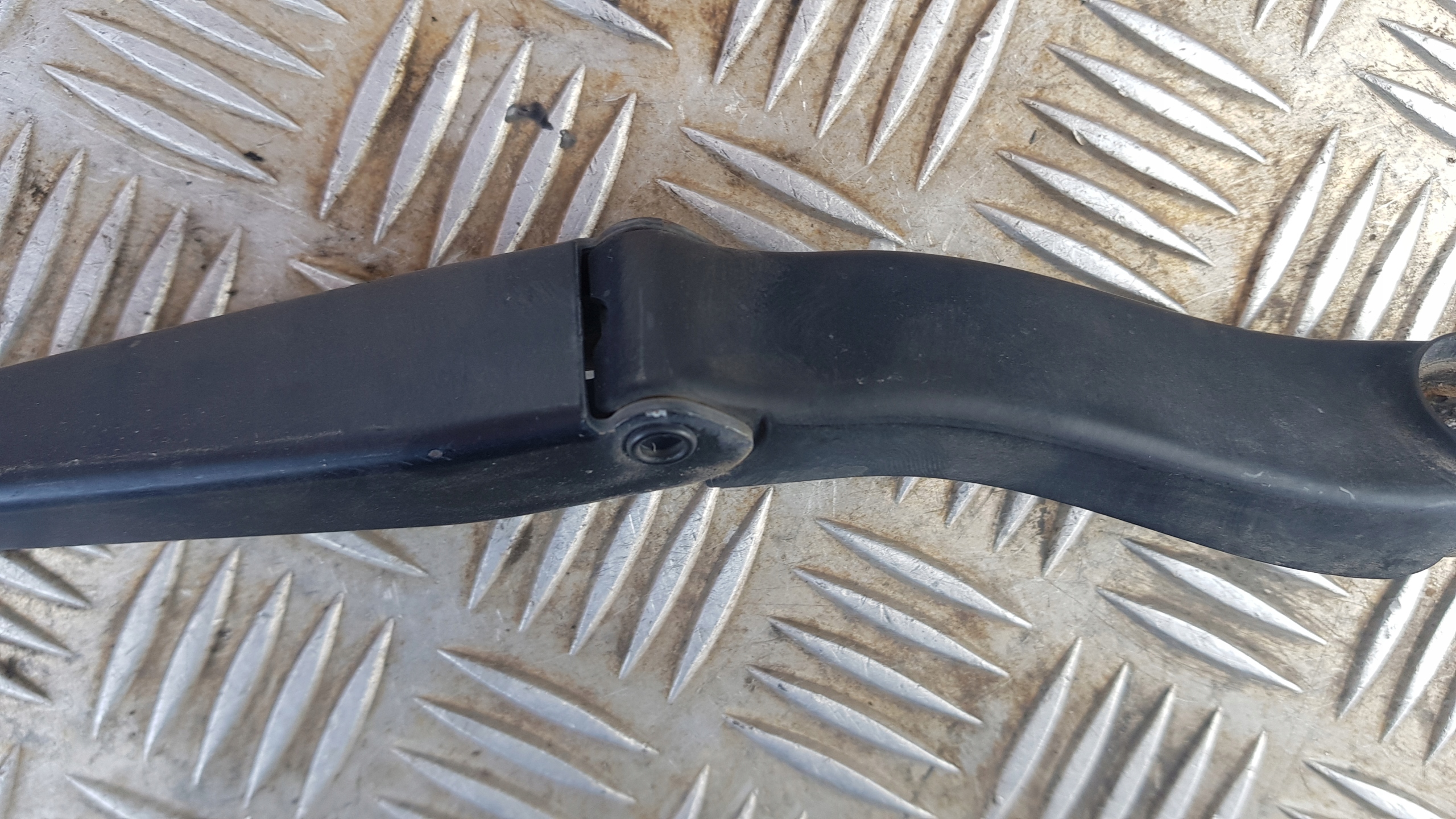 MERCEDES W245 wischerarm links rechts