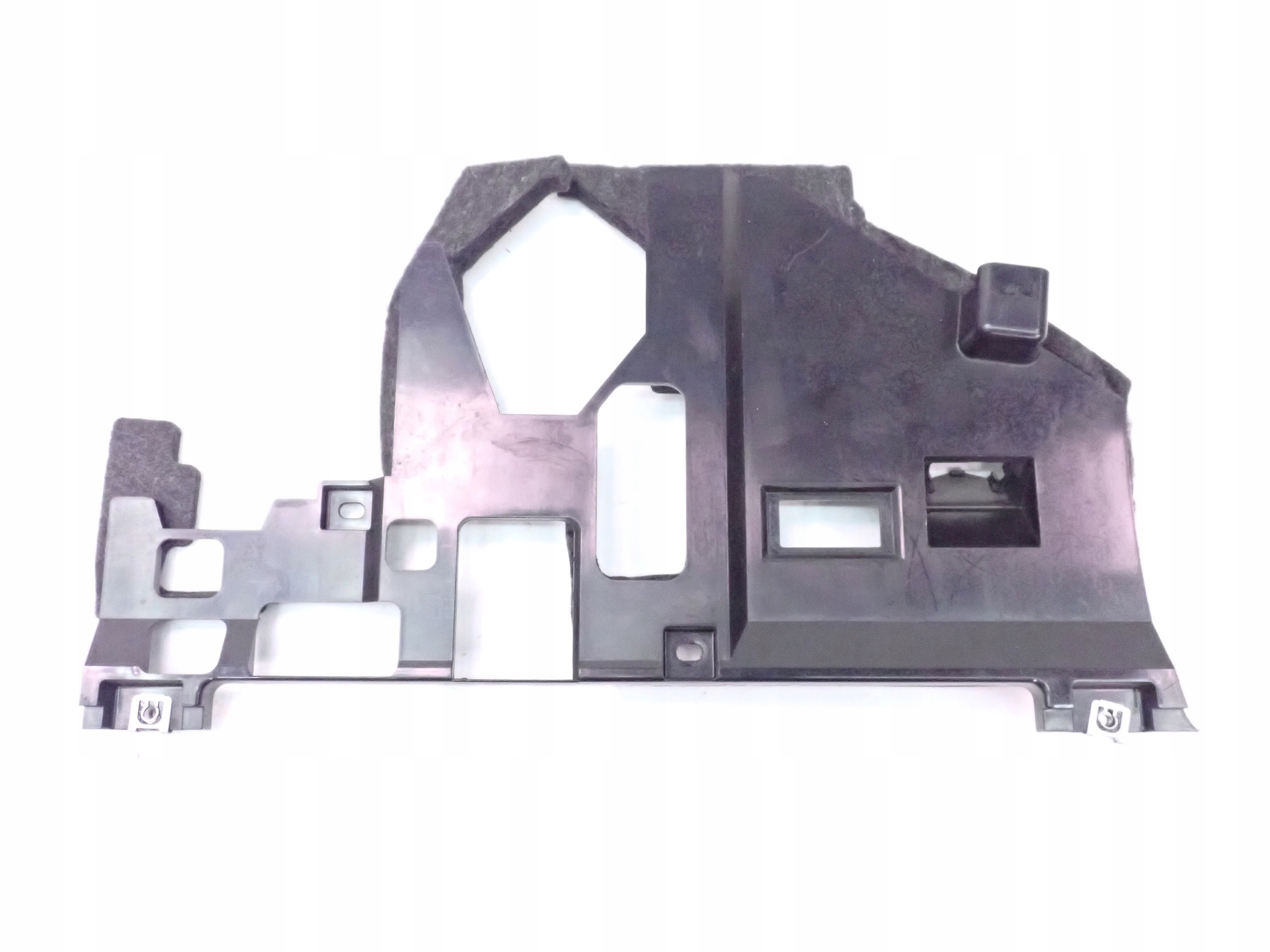 DOLNA OSŁONA DESKI AUDI A8 D4 4H1857717A