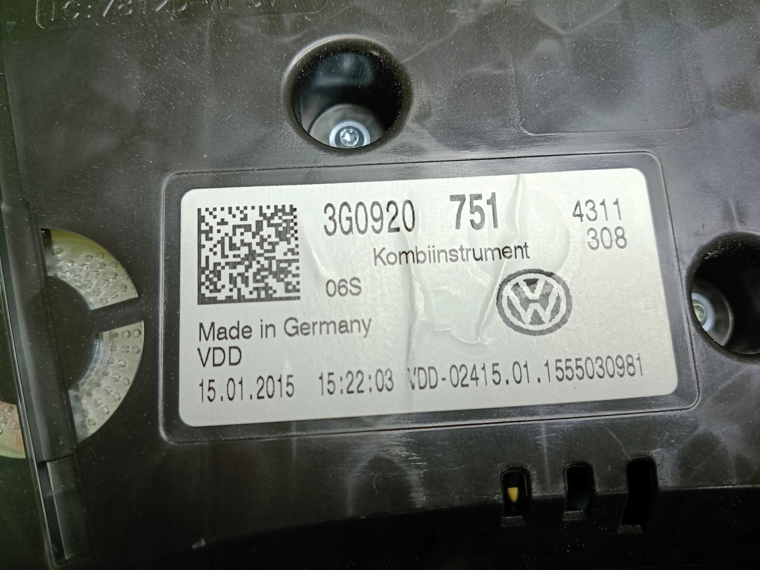 dials clock Volkswagen PASSAT B8 3G0920751