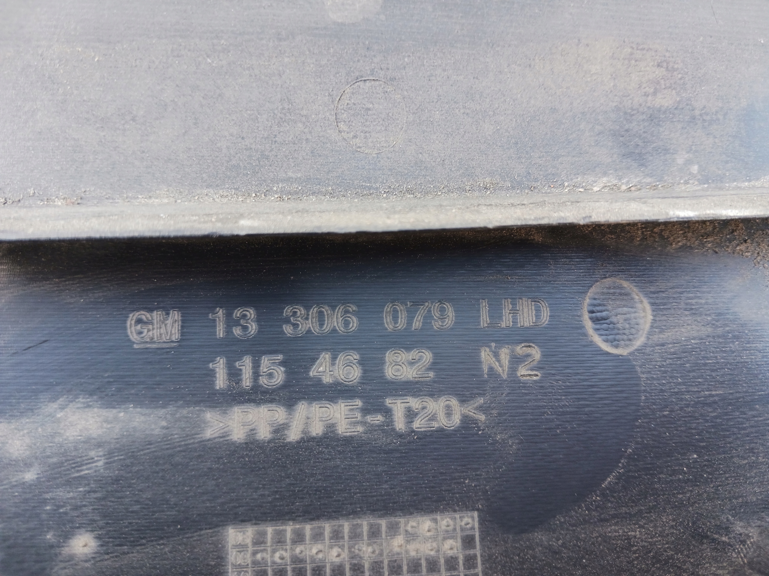 torpedo lower left Opel Insignia 13306079