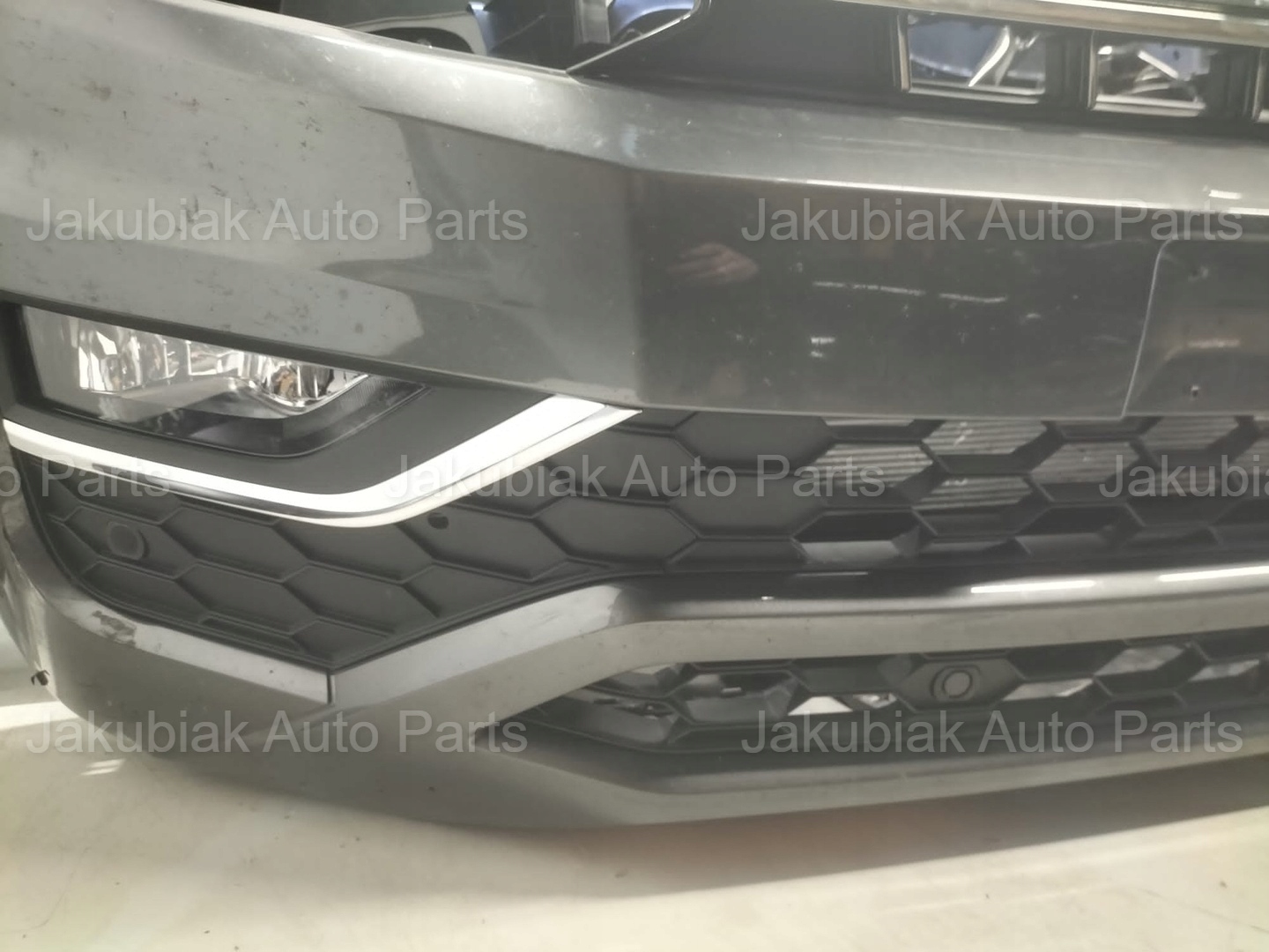 VW AMAROK LIFT 2H6 KOMPLETNY PRZÓD LAMPA MASKA Numer katalogowy części 2H6