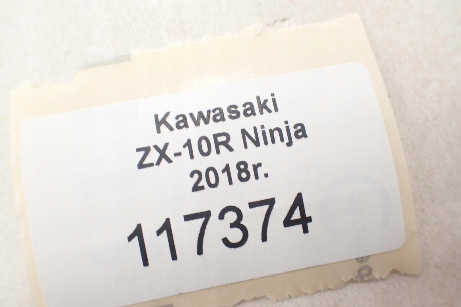 117374 kawasaki zx - 10r ninja 16 - 20 боковое [л] крышка