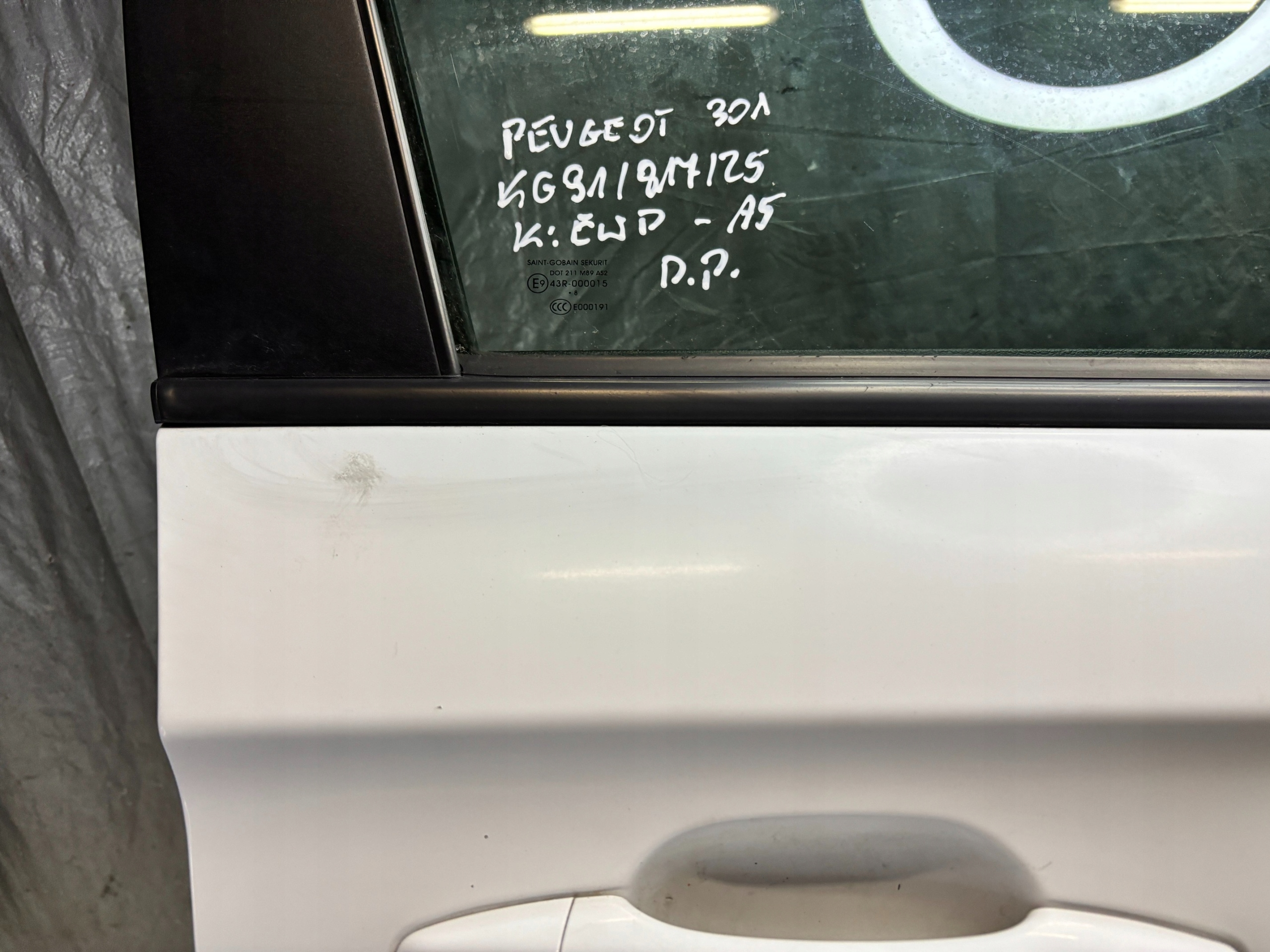 door right front PEUGEOT 301 K: EWP