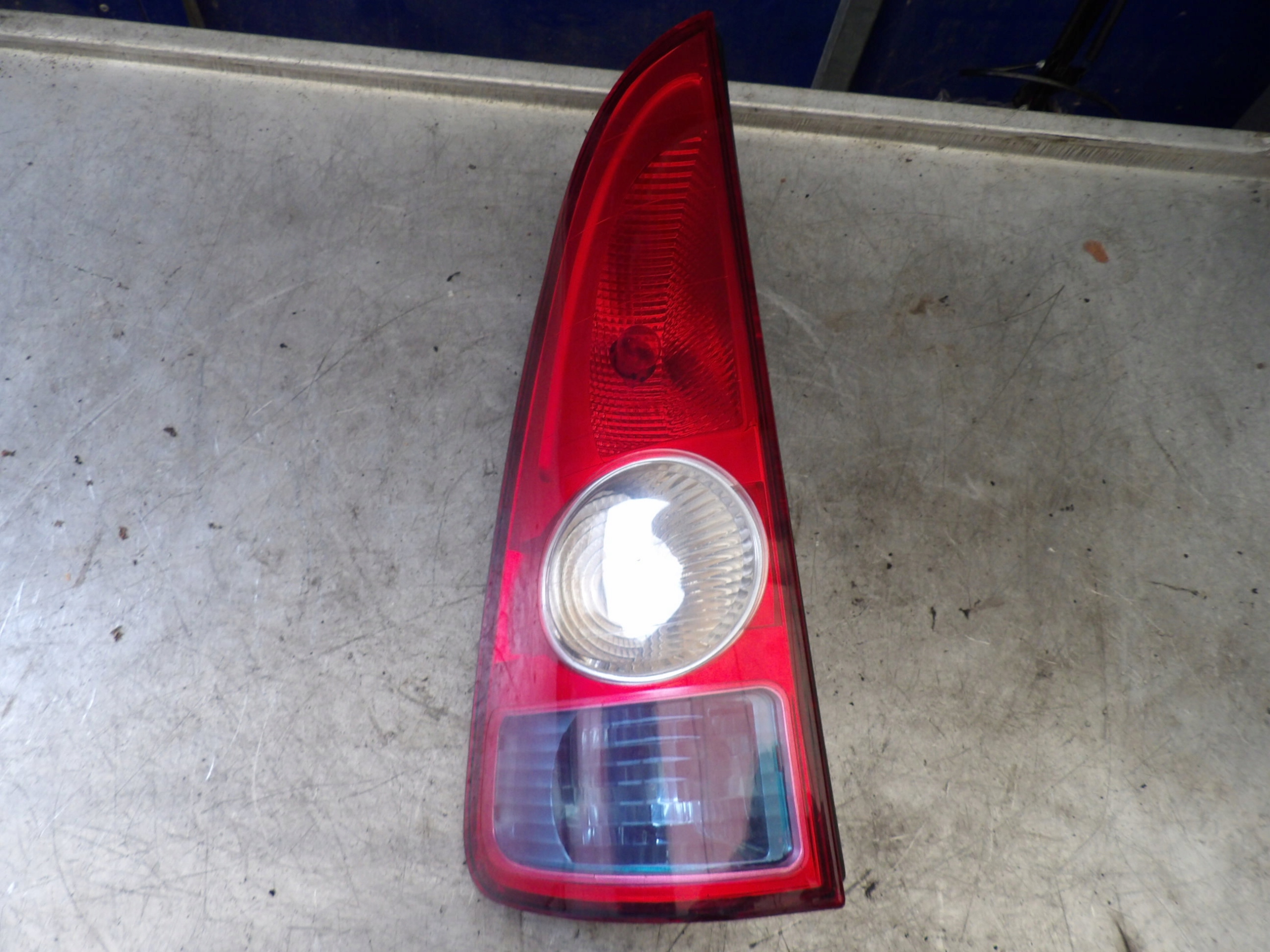 light rear left Renault Espace IV 8200027153