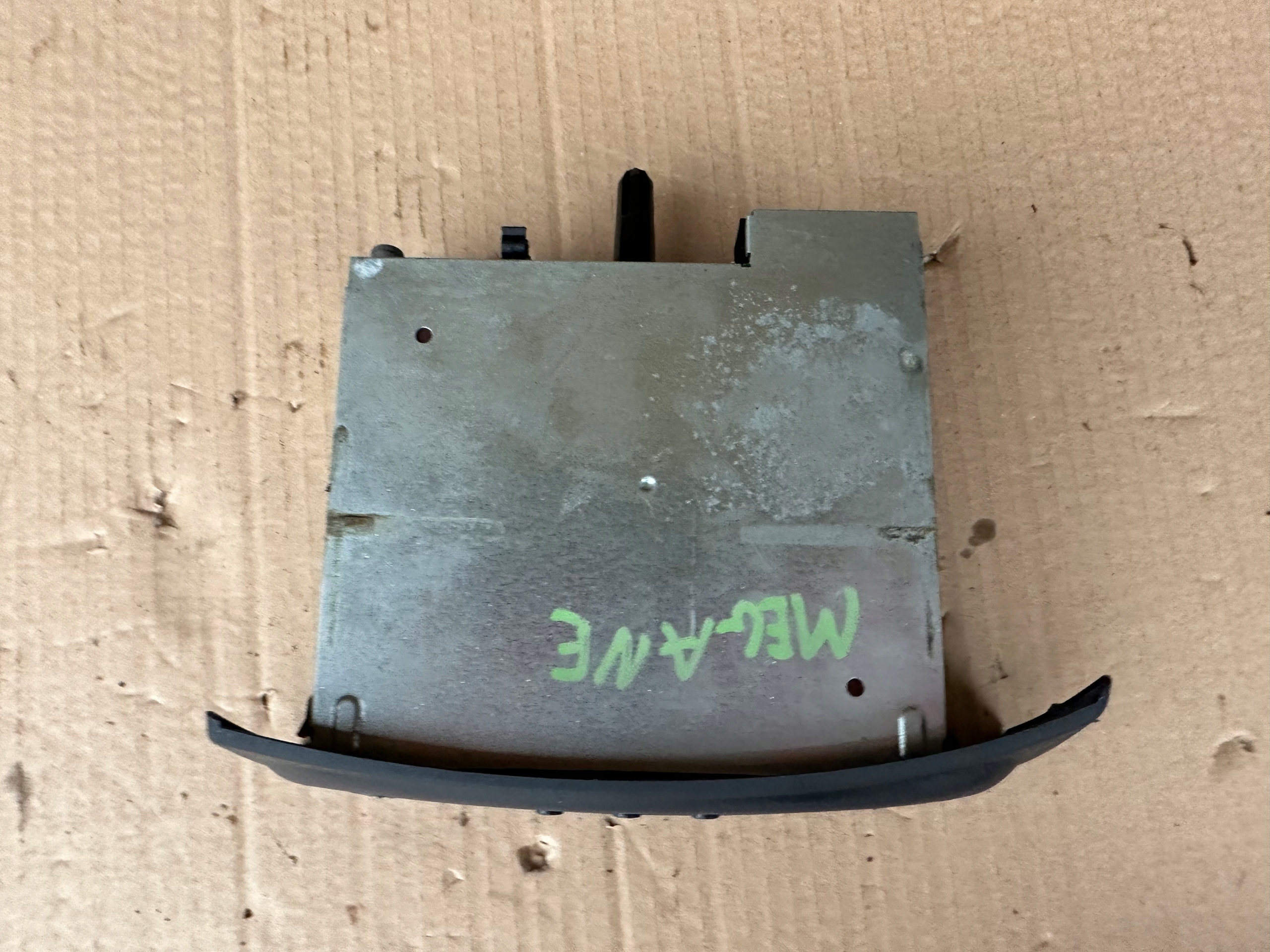 RADIO CD RENAULT MEGANE I 99-02 FD0100020010769 Producent części Renault OE