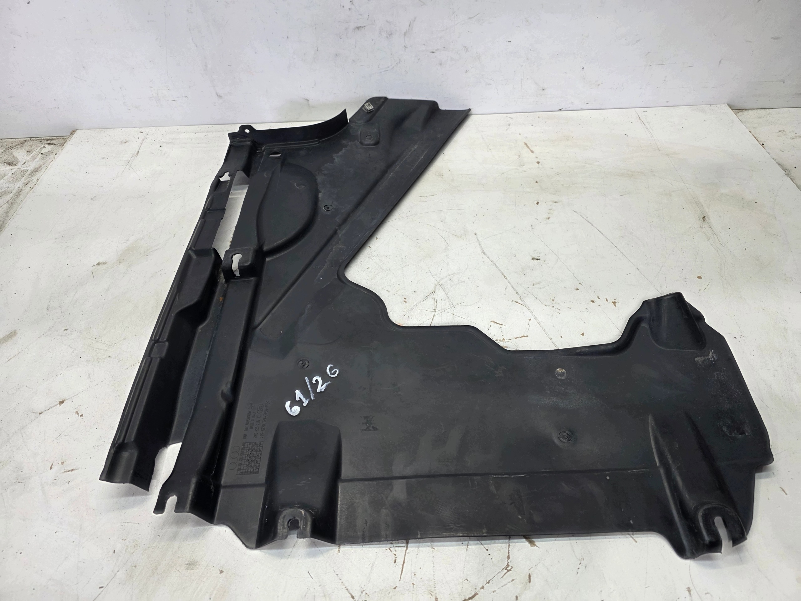 Blende Abdeckung Unterfahrschutz heck AUDI A4 B9 8W0825216E 61/26