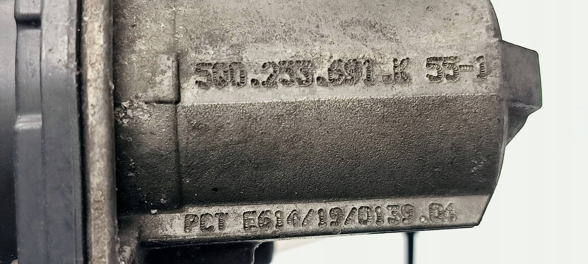 regler 5Q0255691K AUDI A4 B9
