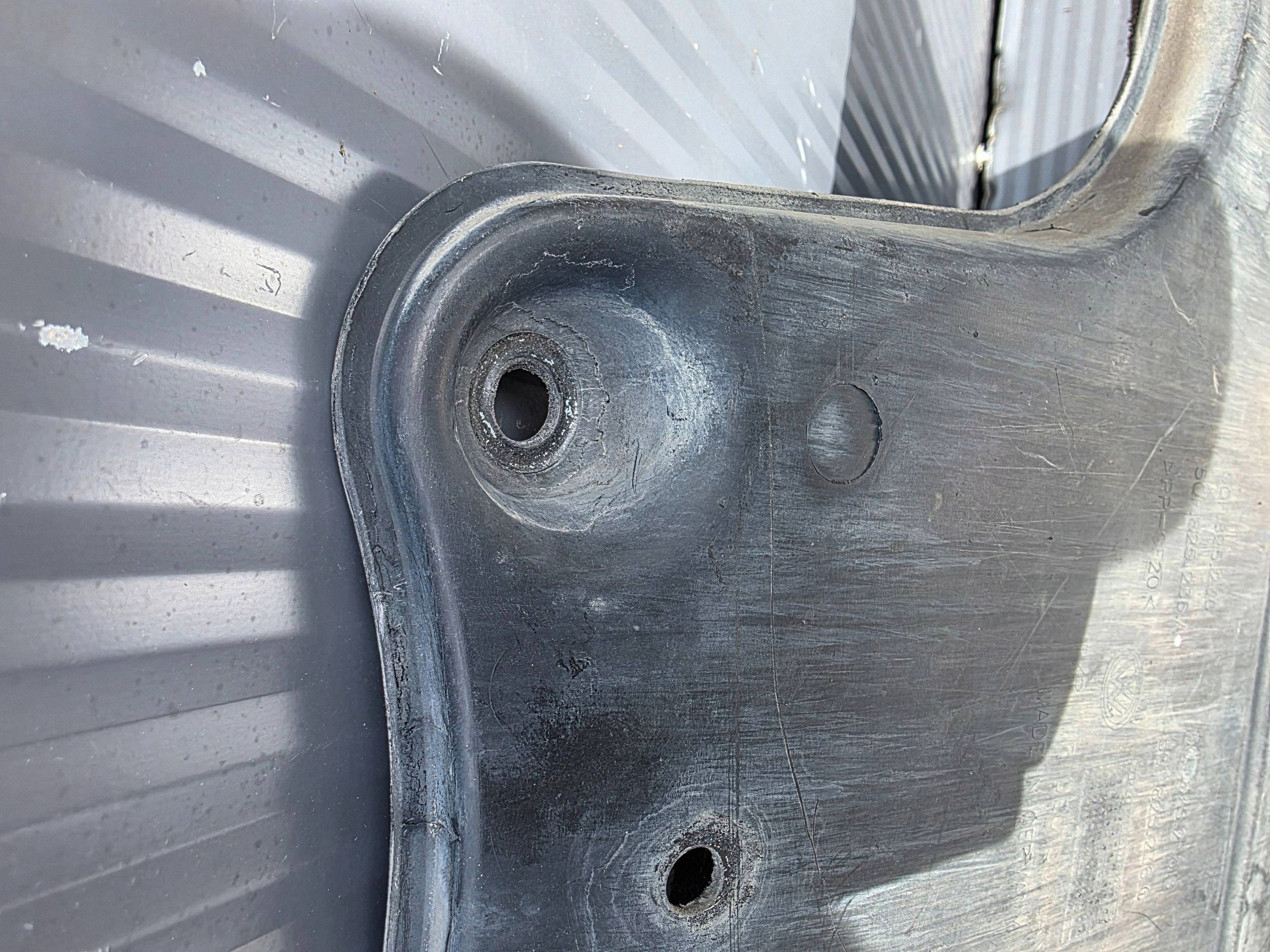 VW TIGUAN II 5NA cover below engine 5QF825236