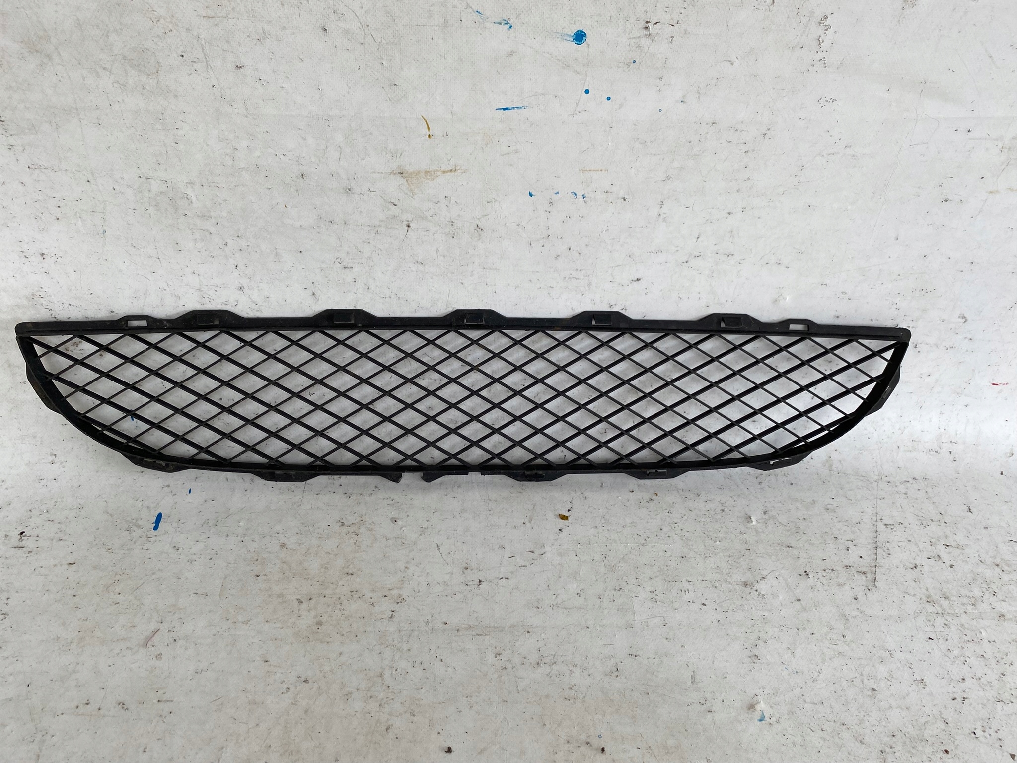MITSUBISHI COLT CABRIO LIFT VI 07-09 grid central front MN170015