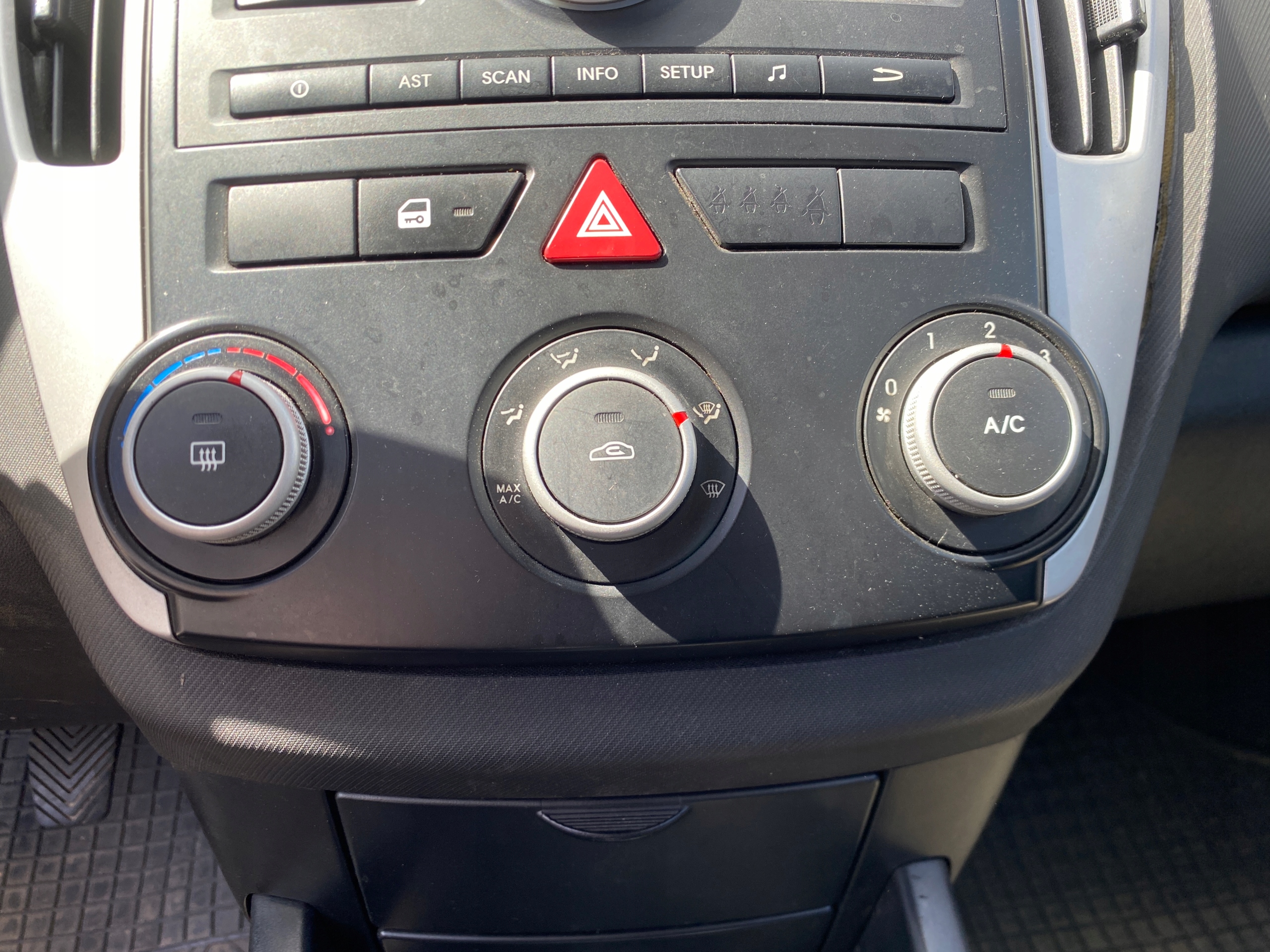 switch switch PANEL air conditioning devices OGRZEWANIA Kia Ceed SW FL 06-12