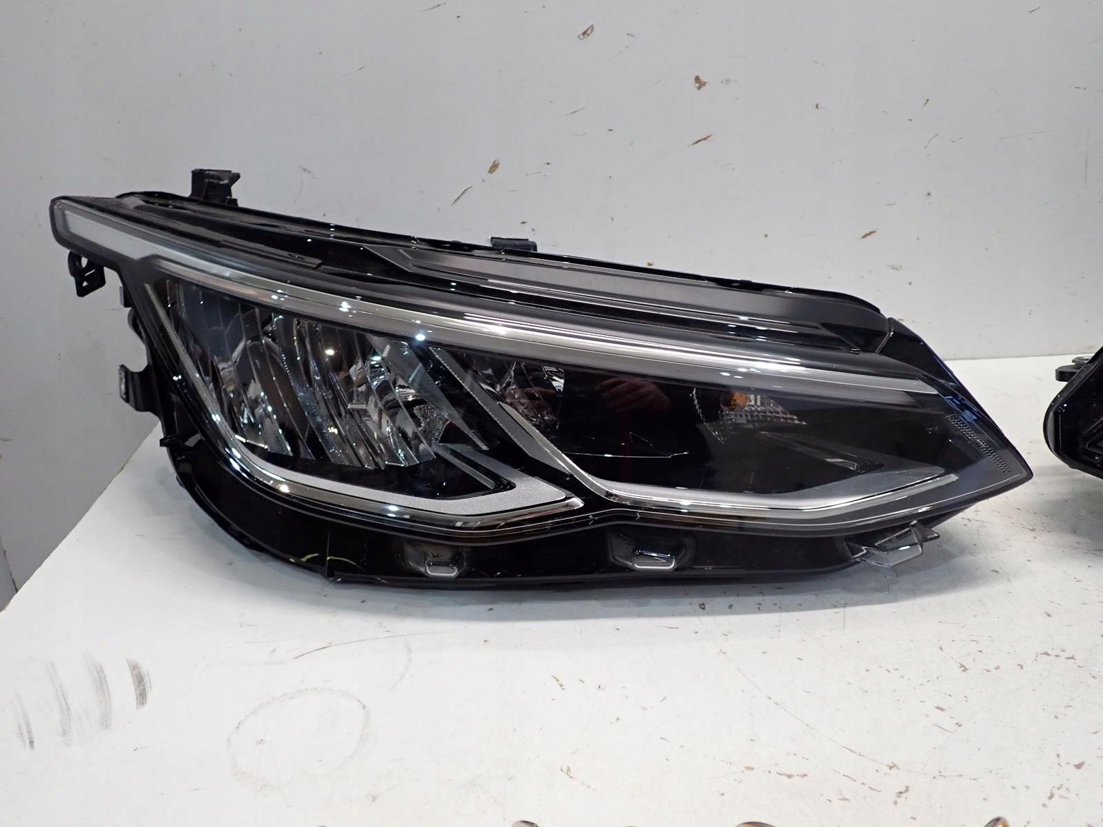 light front right VW GOLF VIII 20- FULL LED 5H1