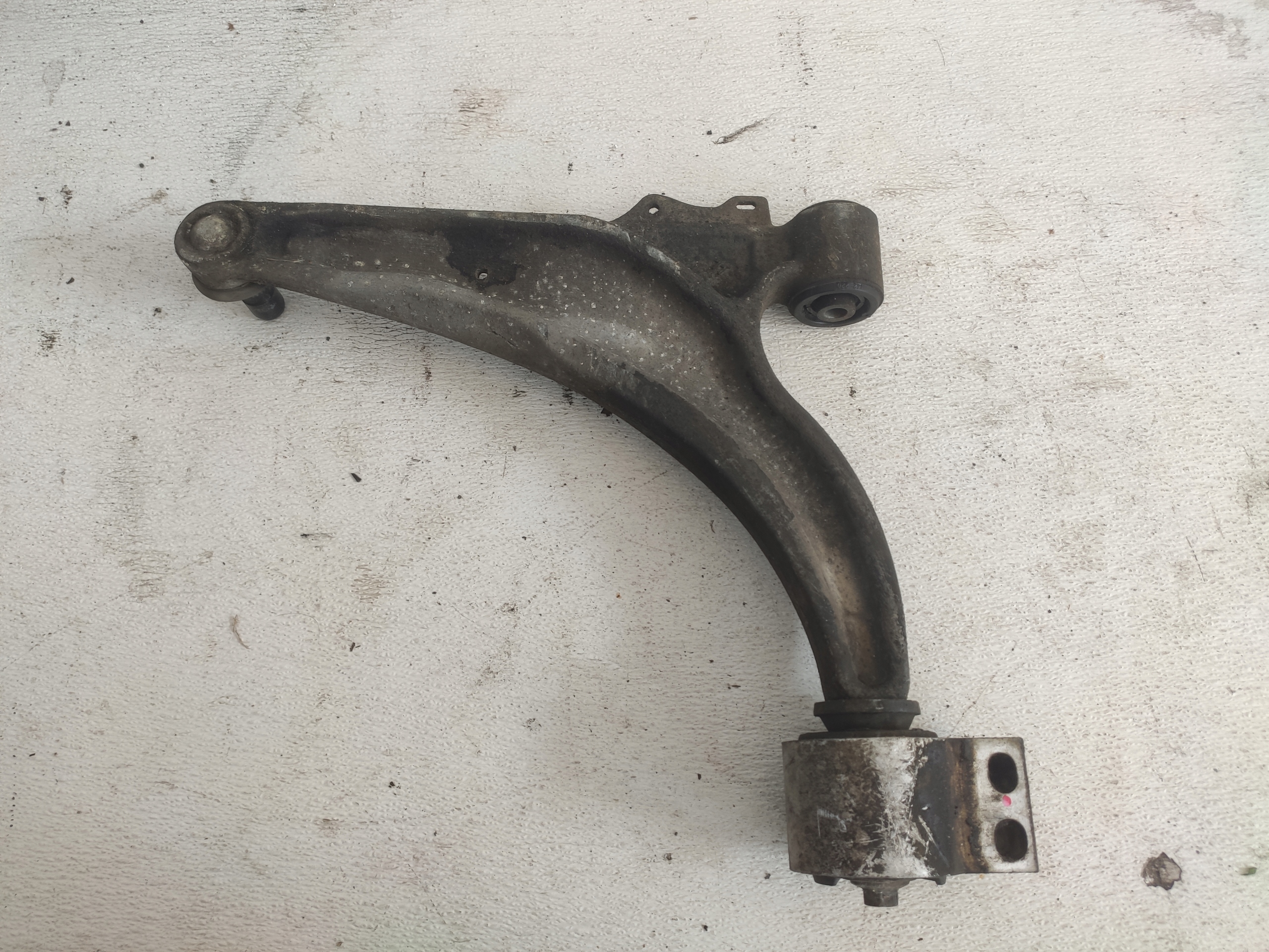 CHEVROLET CRUZE arm front right