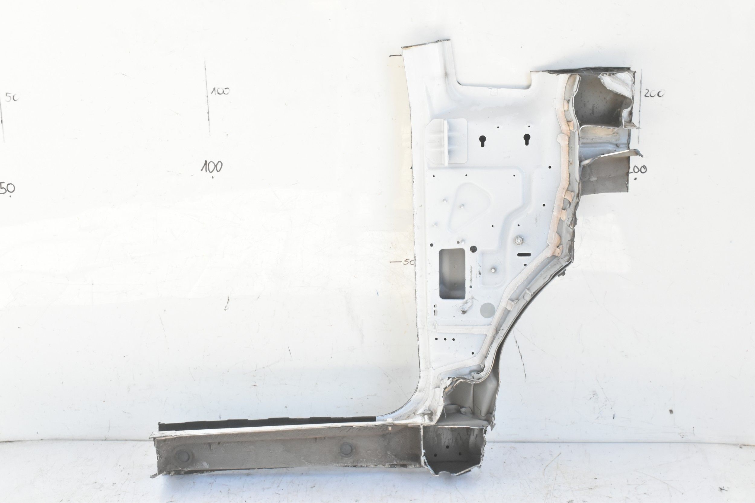 PRÓG SŁUPEK LEWY PRZÓD MERCEDES VITO W447 14- Kolor biały